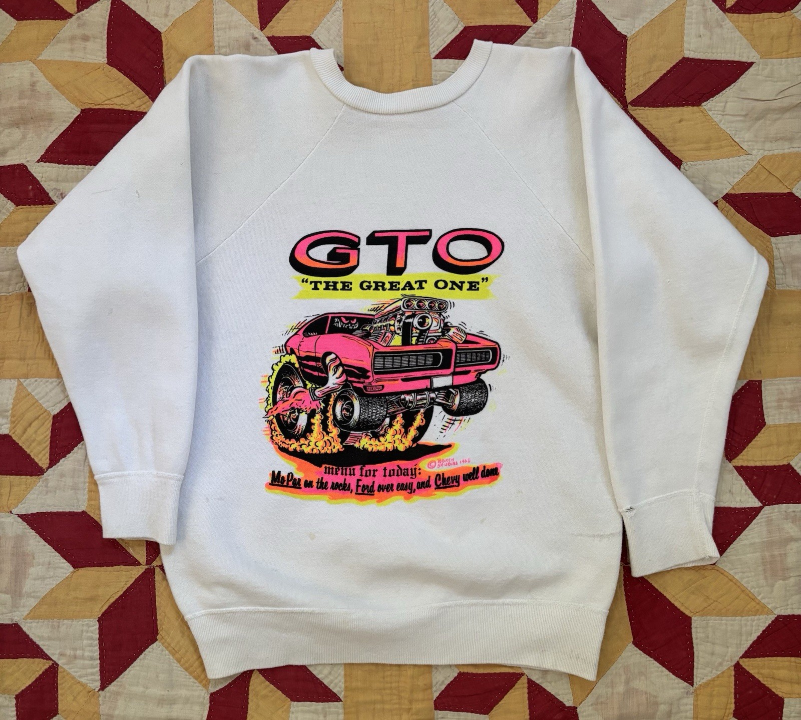 Vintage 60s Roach Studios GTO Car Print Sweatshirt Hanes Wind Shield Medium Vintage 60s Roach Studios GTO Car Print Sweatshirt Hanes Wind Shield Medium
