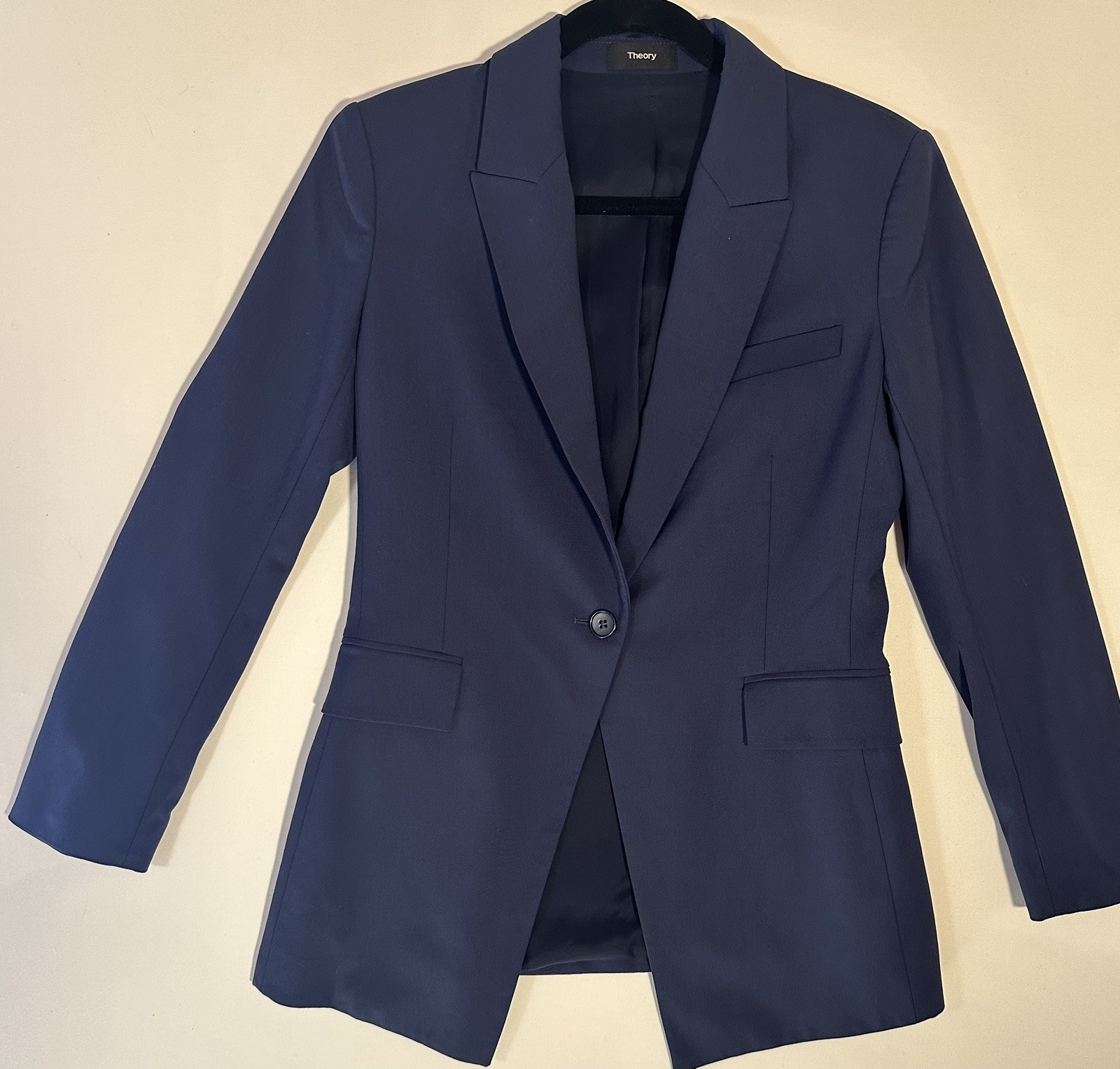 Theory Women’s Navy Blue One-Button Notch Lapel Lined Blazer Jacket Sz 4 Theory Women’s Navy Blue One-Button Notch Lapel Lined Blazer Jacket Sz 4