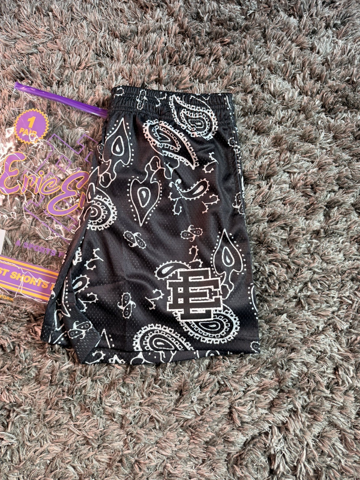 Eric Emanuel Shorts Black Paisley Size Large
