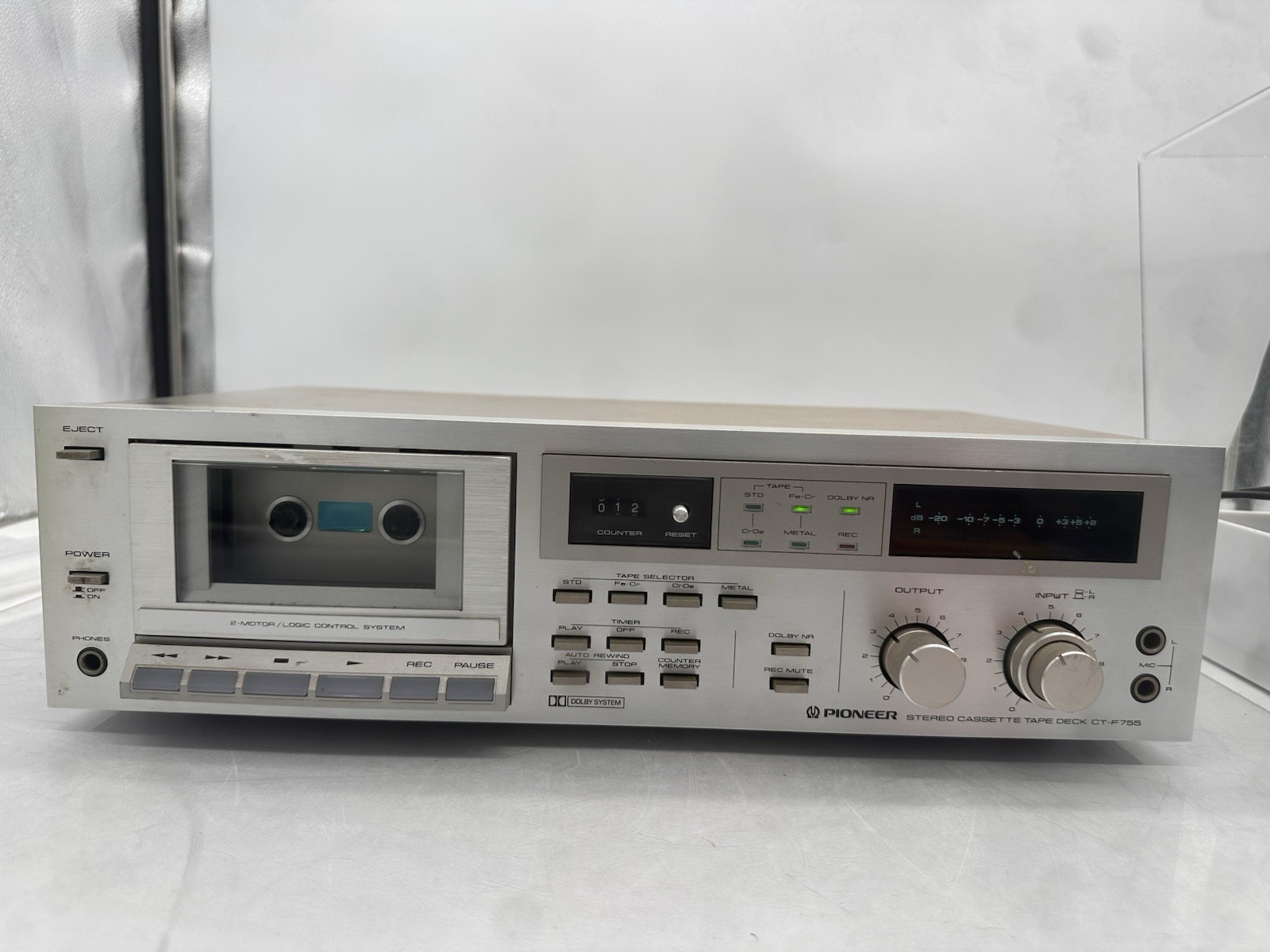 Vintage Pioneer CT-F755 Cassette Deck 1980 POWERS ON UNTESTED AS IS Vintage Pioneer CT-F755 Cassette Deck 1980 POWERS ON UNTESTED AS IS