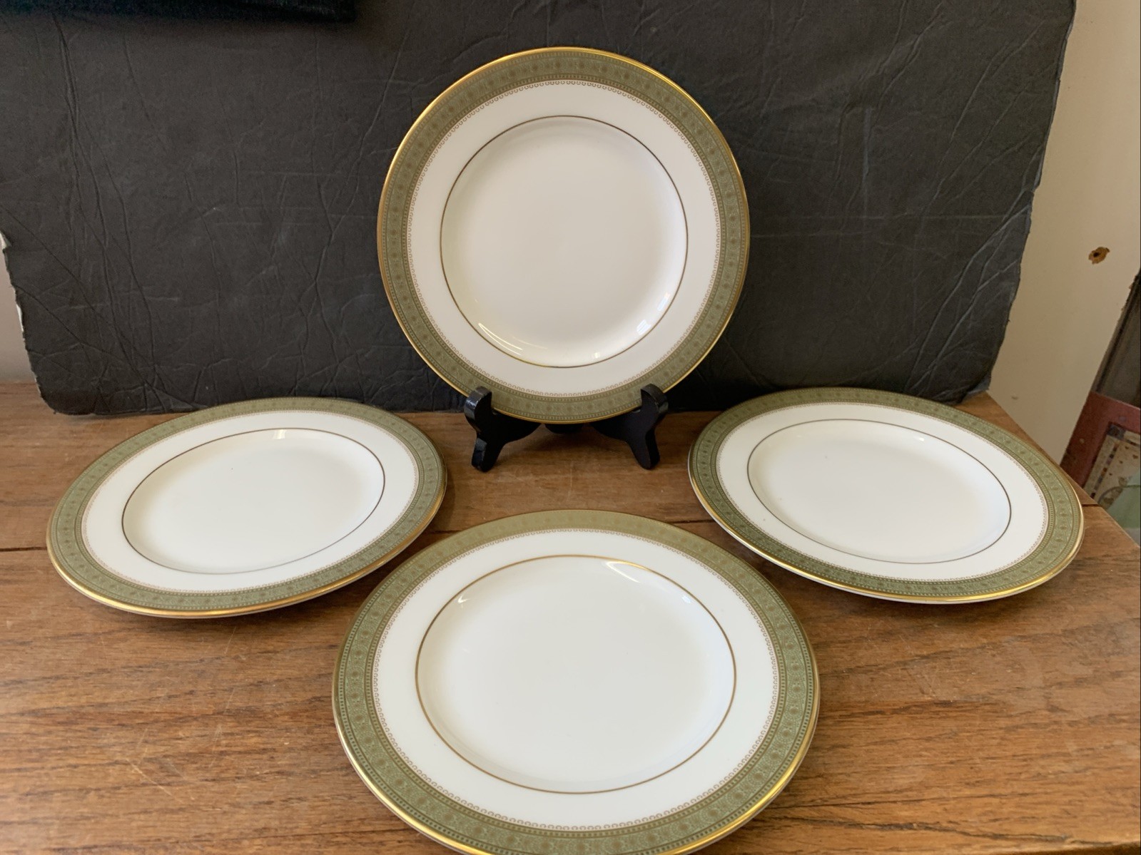 Royal Doulton Belvedere Bread Plates Set #5001 English Plate Set Four Royal Doulton Belvedere Bread Plates Set #5001 English Plate Set Four