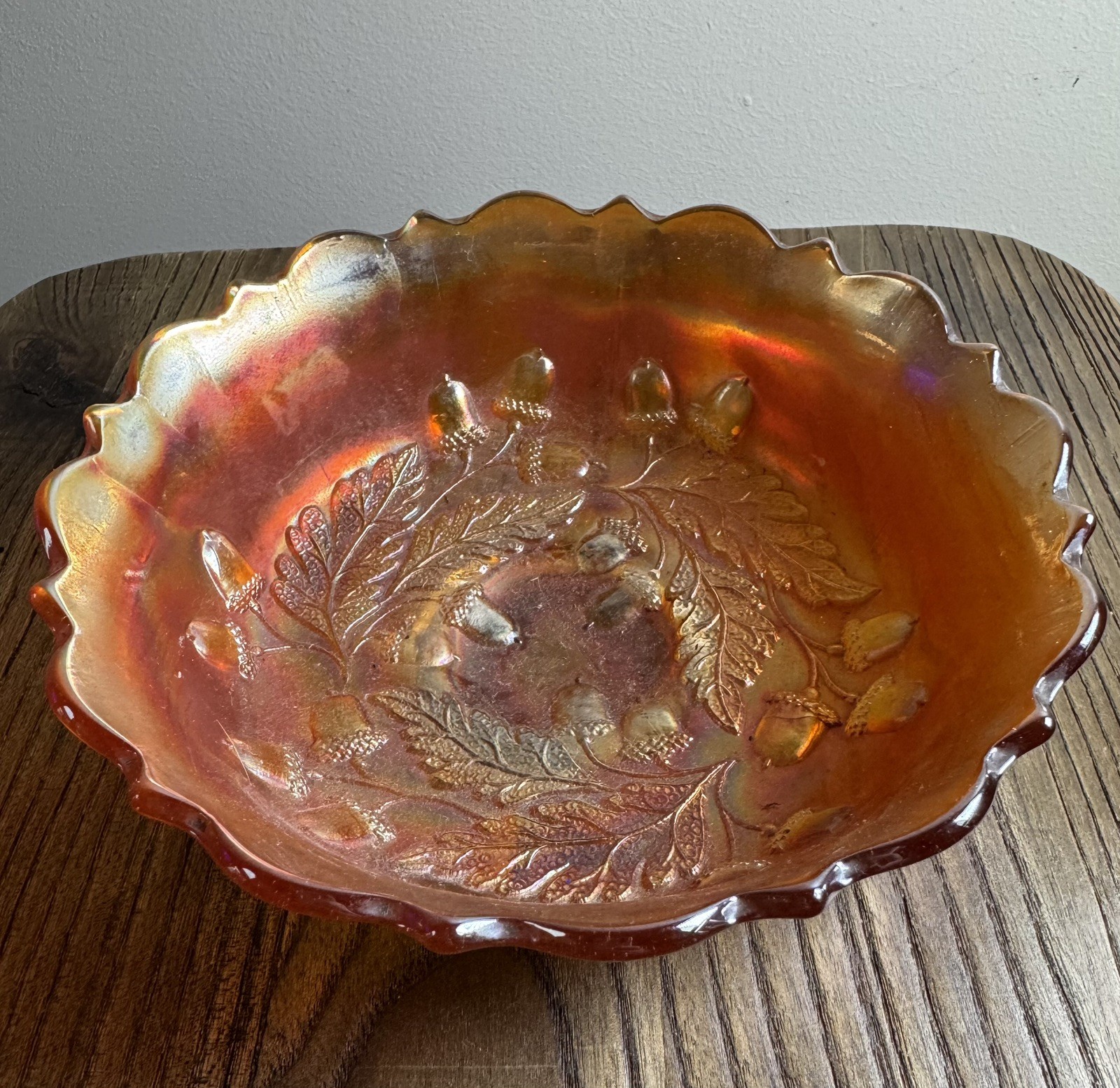Vintage Marigold Carnival Glass Acorn And Oak Leaves Bowl 6” Vintage Marigold Carnival Glass Acorn And Oak Leaves Bowl 6”