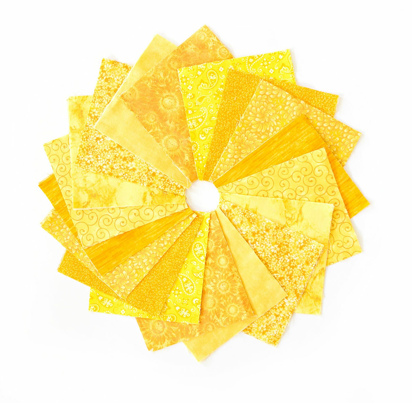 It\'s All Yellow 90-pc precut charm pack 5\