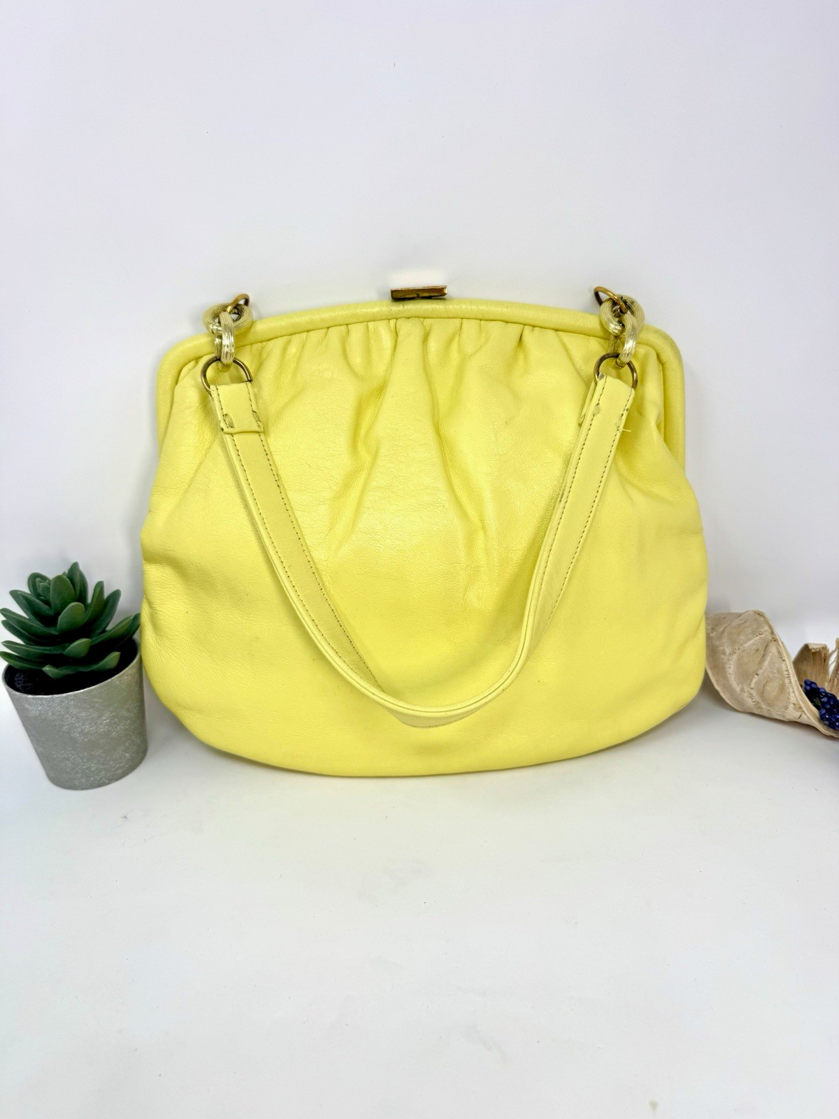 Vintage INGBER Yellow Solid Shoulder Bag Gold Tone Hardware Clasp Closure Vintage INGBER Yellow Solid Shoulder Bag Gold Tone Hardware Clasp Closure