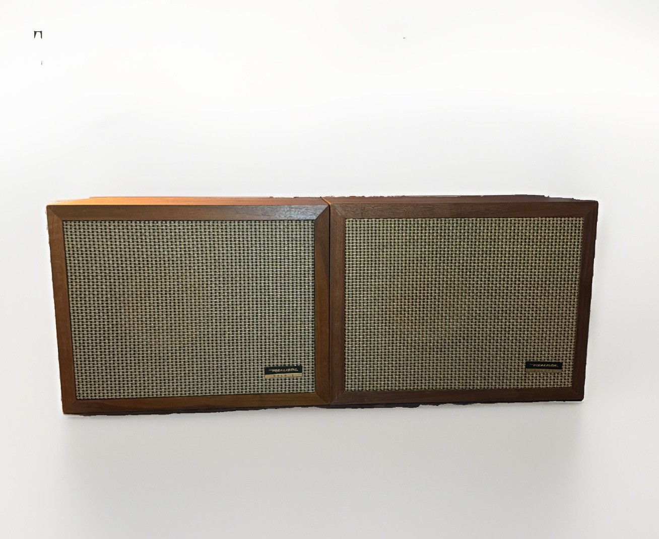 Vintage Realistic Solo-1 Bookshelf Speakers Pair Walnut MCM Fast Shipping