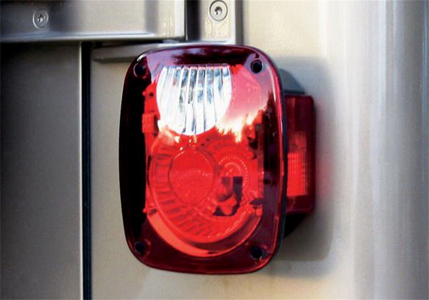 Rampage 5307 Diamond Brite Taillight Lens Kit for 76-06 Jeep CJ/YJ/LJ/TJ