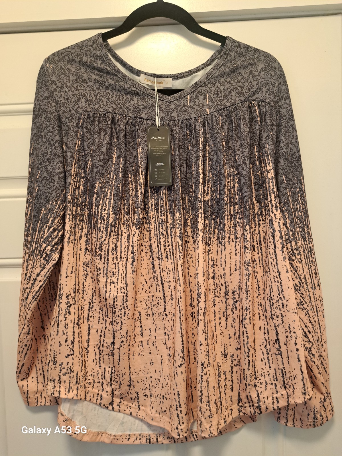 Fantaslook Women\'s Gray Black Paisley Pleated Tunic Blouse Top Size L NWT