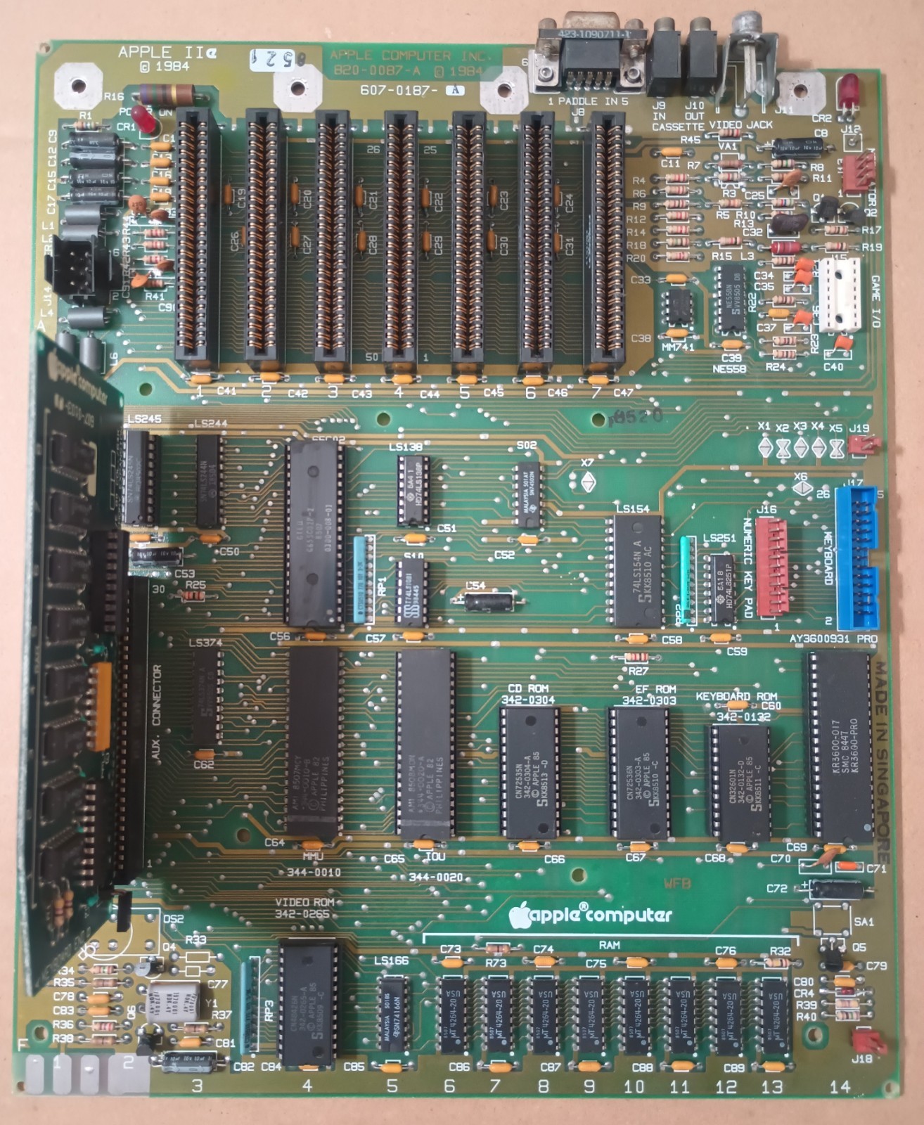 Vintage Apple IIe Motherboard Main Logic Board 820-0087-A Plus 64K RAM Card Vintage Apple IIe Motherboard Main Logic Board 820-0087-A Plus 64K RAM Card