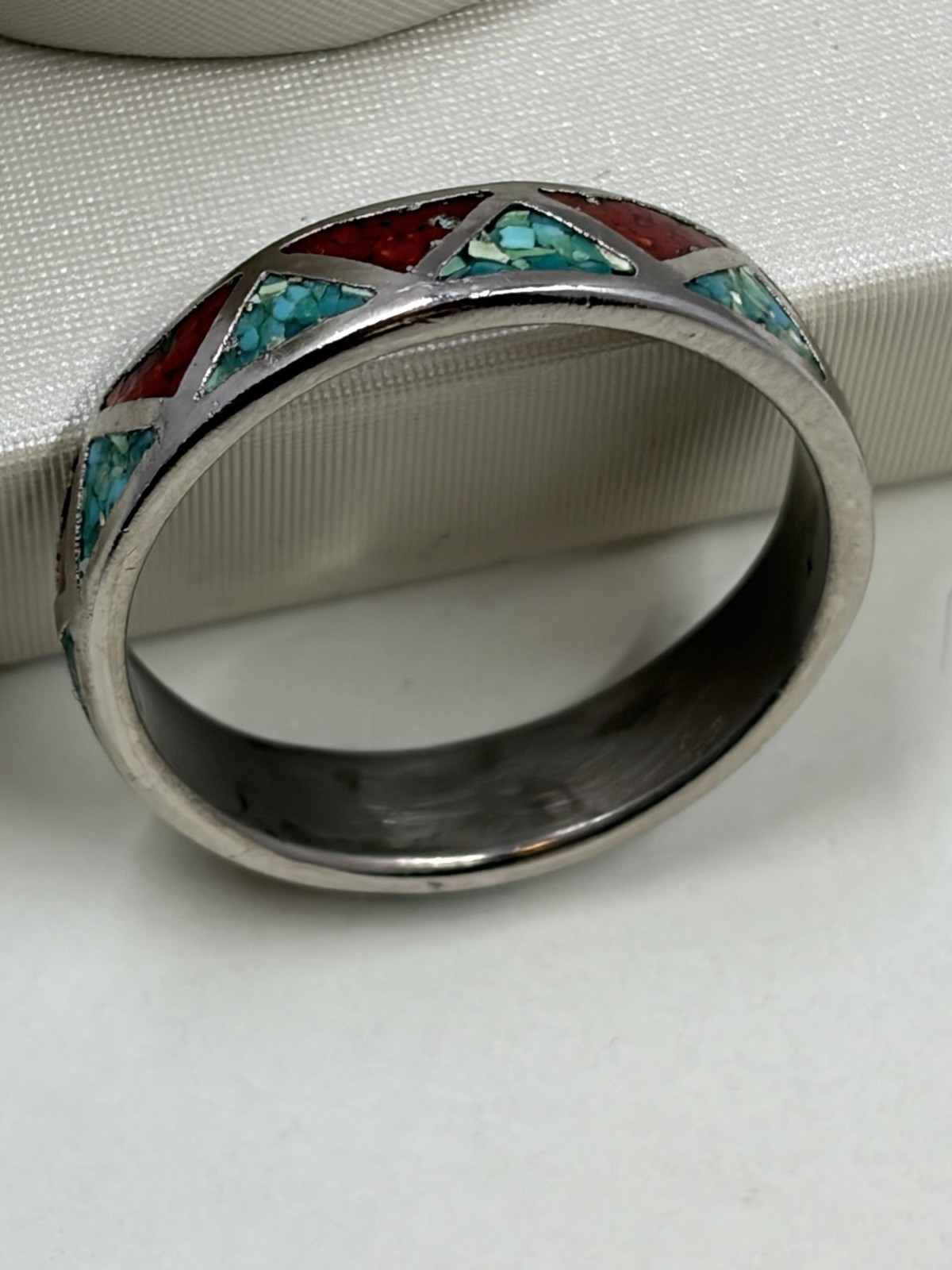 Vintage Southwestern Style Nickel Silver Chip Inlay Band Ring - Size 9.5 Vintage Southwestern Style Nickel Silver Chip Inlay Band Ring - Size 9.5