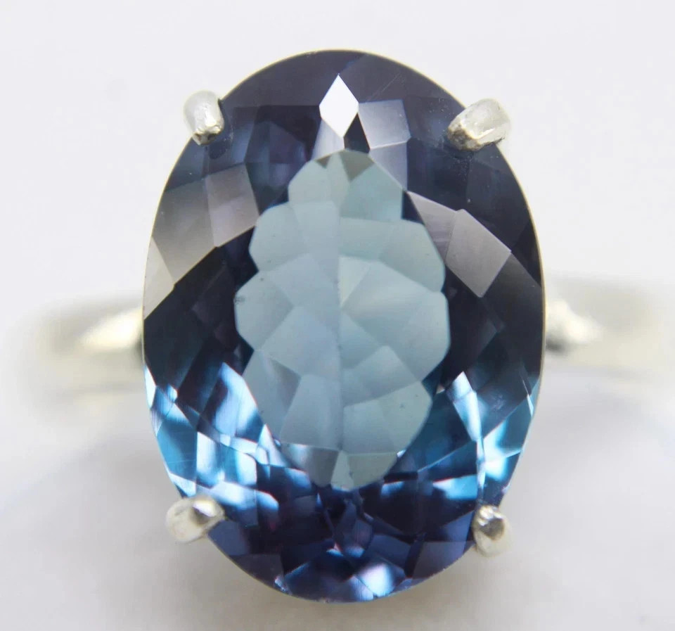 Certified 10+ Ct Natural Alexandrite Oval Gemstone Ring - Crafted 925 Silver Certified 10+ Ct Natural Alexandrite Oval Gemstone Ring - Crafted 925 Silver