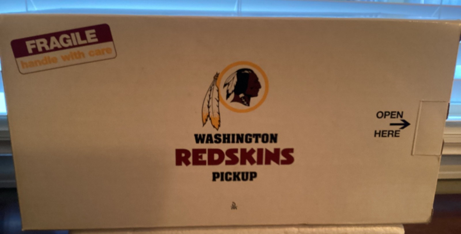Washington Redskins Football Danbury Mint Team Pickup With Accessories Washington Redskins Football Danbury Mint Team Pickup With Accessories