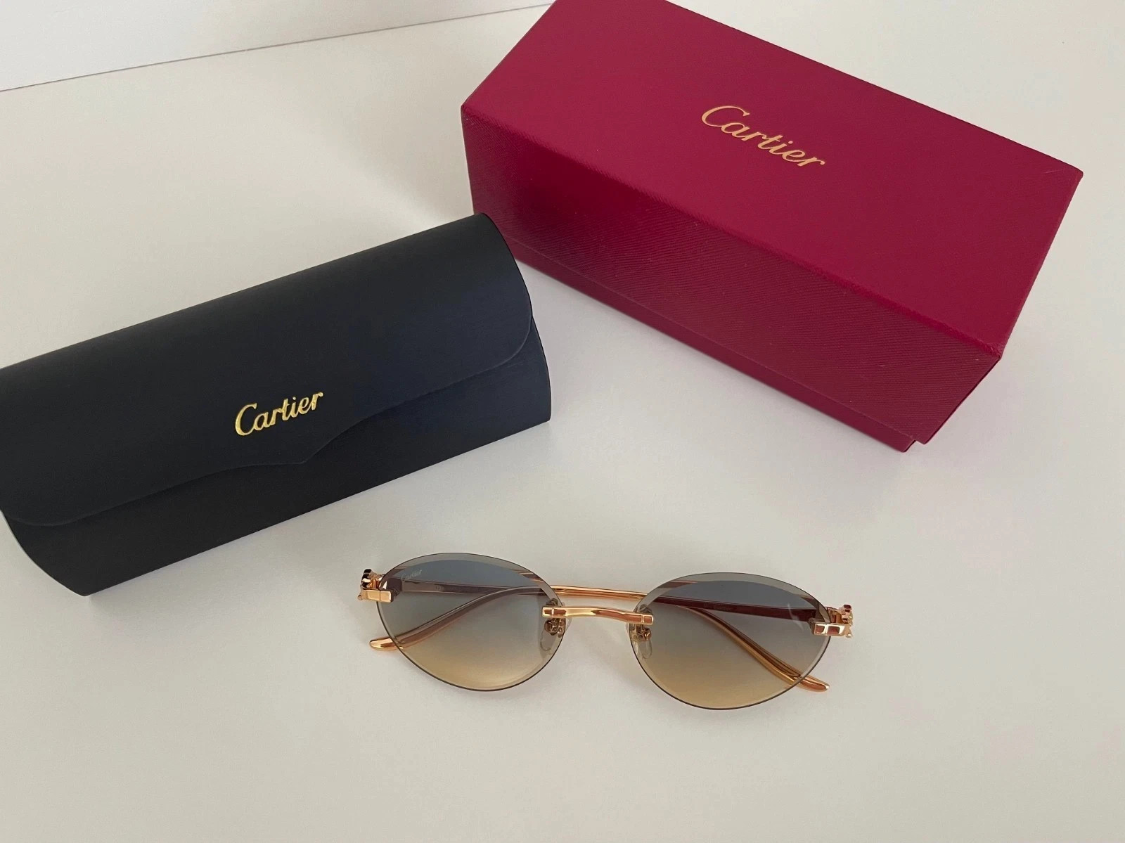 New CARTIER Panthere de Cartier Sunglasses Case With New CARTIER Panthere de Cartier Sunglasses Case With