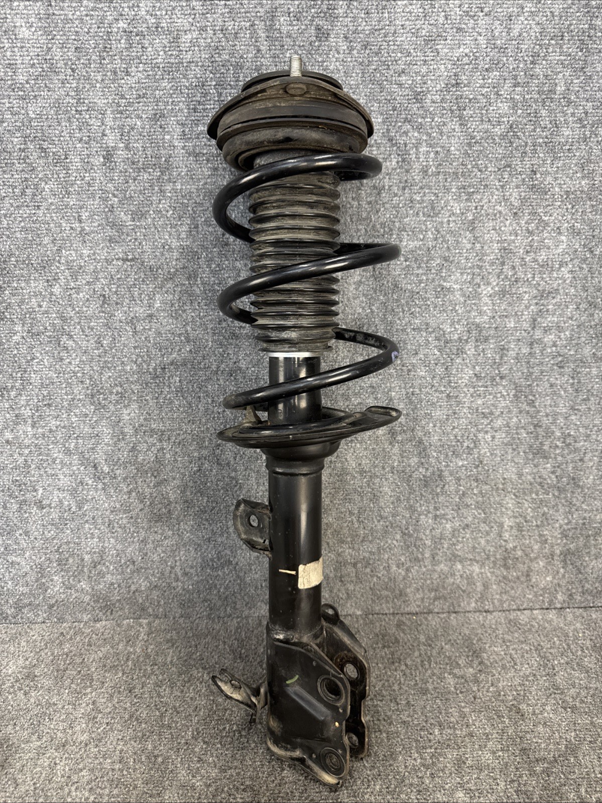 2020-2025 SUBARU OUTBACK AWD FRONT RIGHT SIDE SHOCK STRUT W/ COIL SPRING OEM