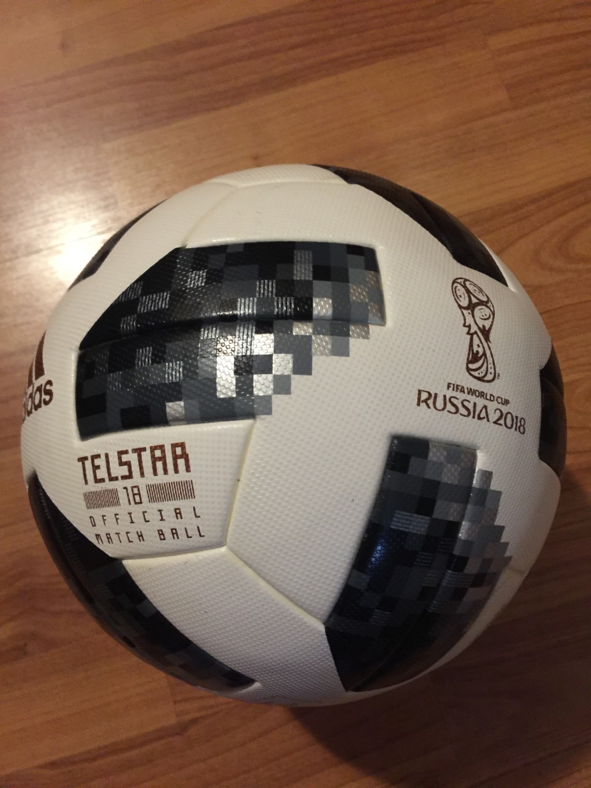 Adidas Telstar 18 Official Match Ball 2018 FIFA World Cup Russia CE8083 SIZE 5 Adidas Telstar 18 Official Match Ball 2018 FIFA World Cup Russia CE8083 SIZE 5