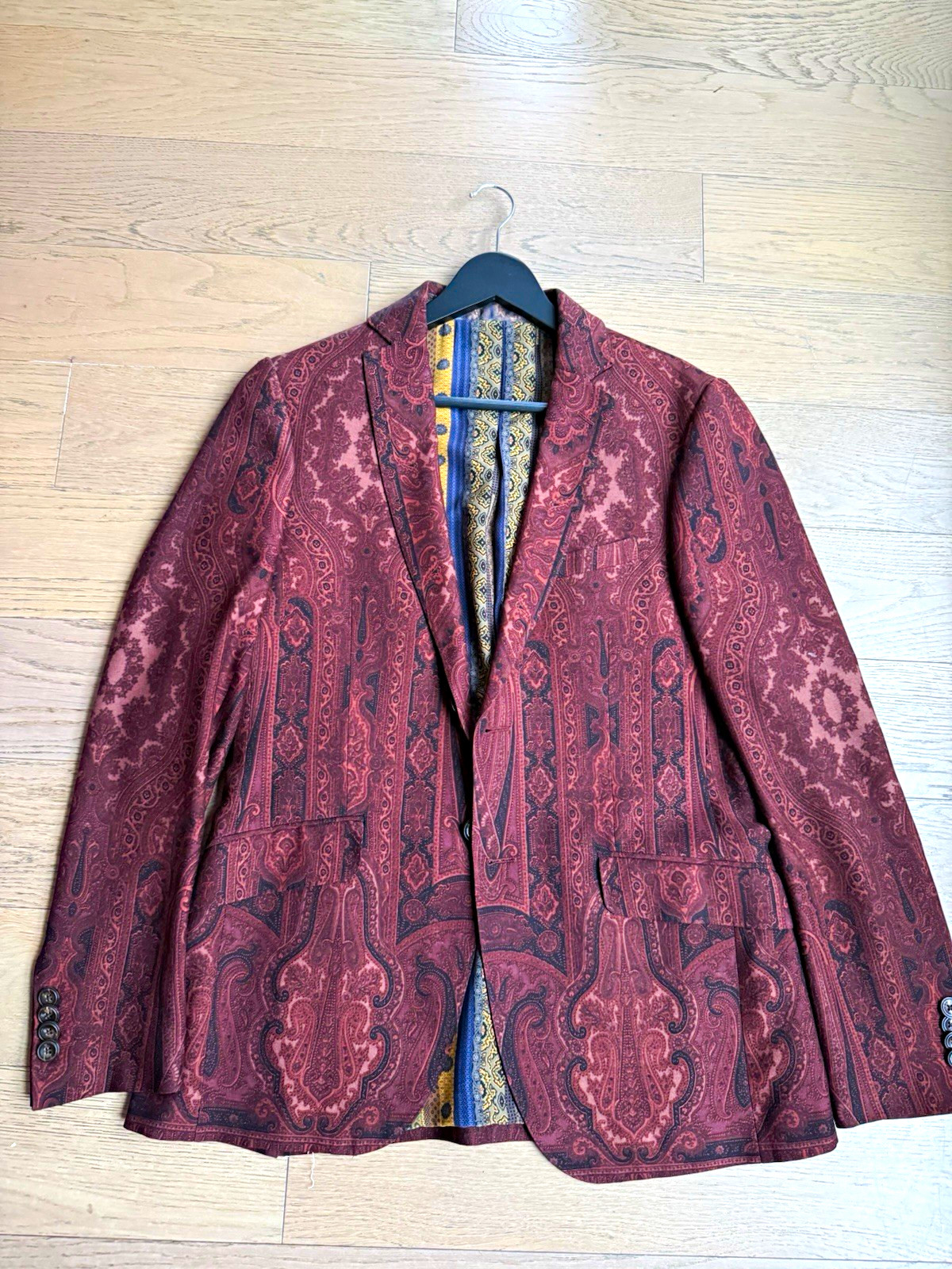 ETRO Men\'s Burgundy Paisley Blazer Single-Breasted Notch Lapel Regular ETRO Men\'s Burgundy Paisley Blazer Single-Breasted Notch Lapel Regular