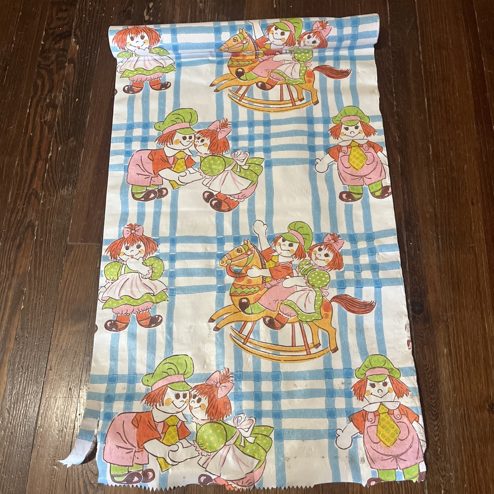Vintage 70’s Vinyl Wallpaper Children's Bedroom Dolls Like Raggedy Ann