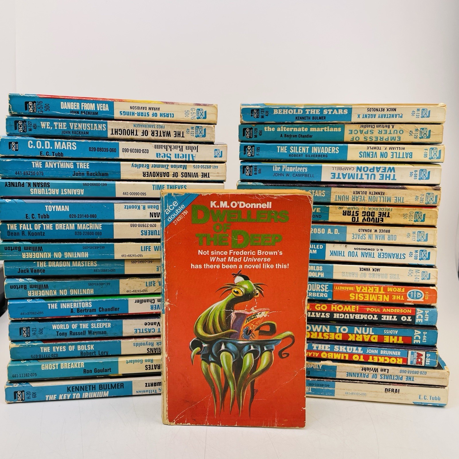Vintage ACE DOUBLE Novels Lot of 31 Science Fiction Fantasy PB K M O’Donnell SFF Vintage ACE DOUBLE Novels Lot of 31 Science Fiction Fantasy PB K M O’Donnell SFF