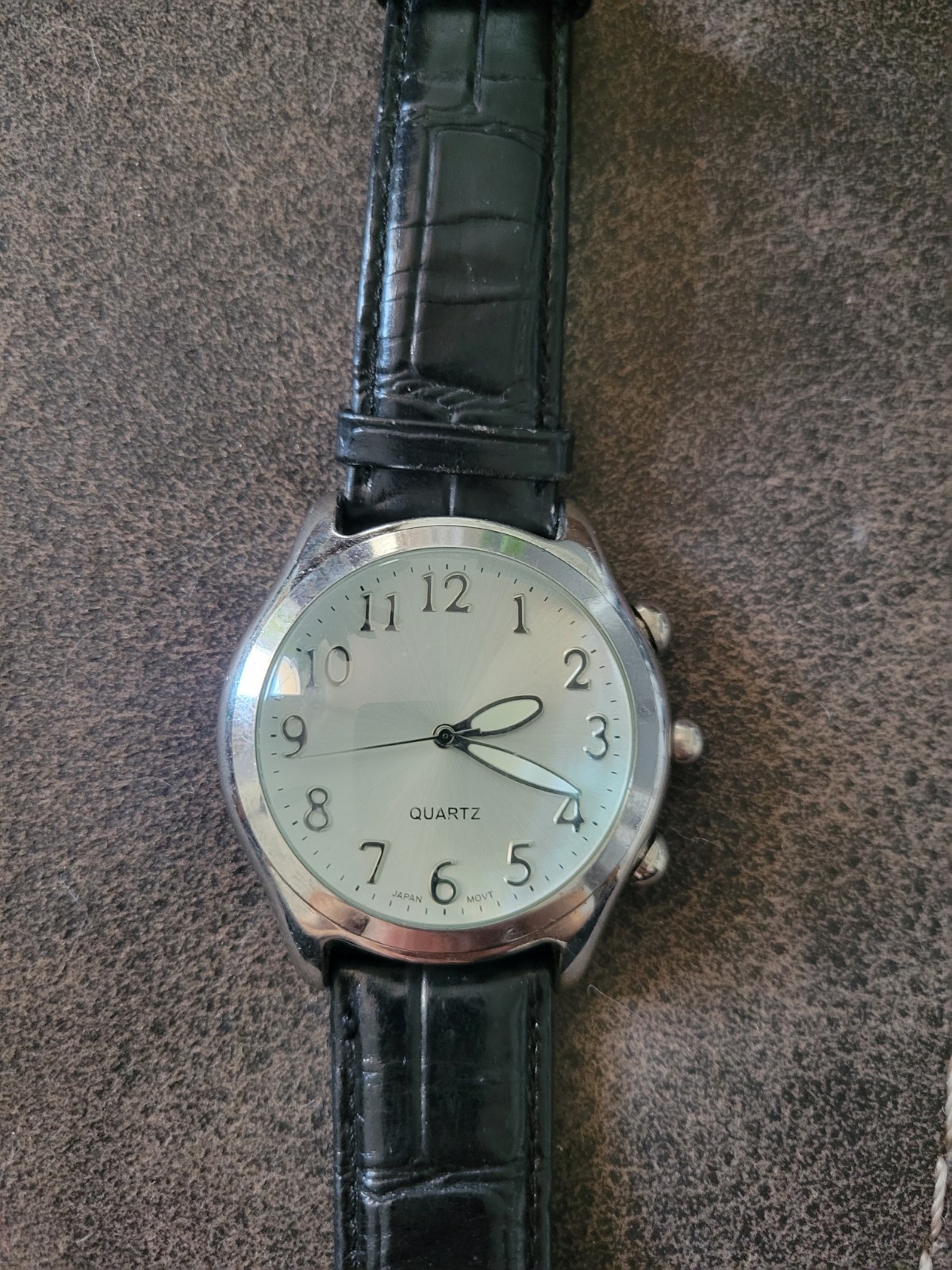 Vintage Woman\'s Quartz Analog Watch Black Leather Strap