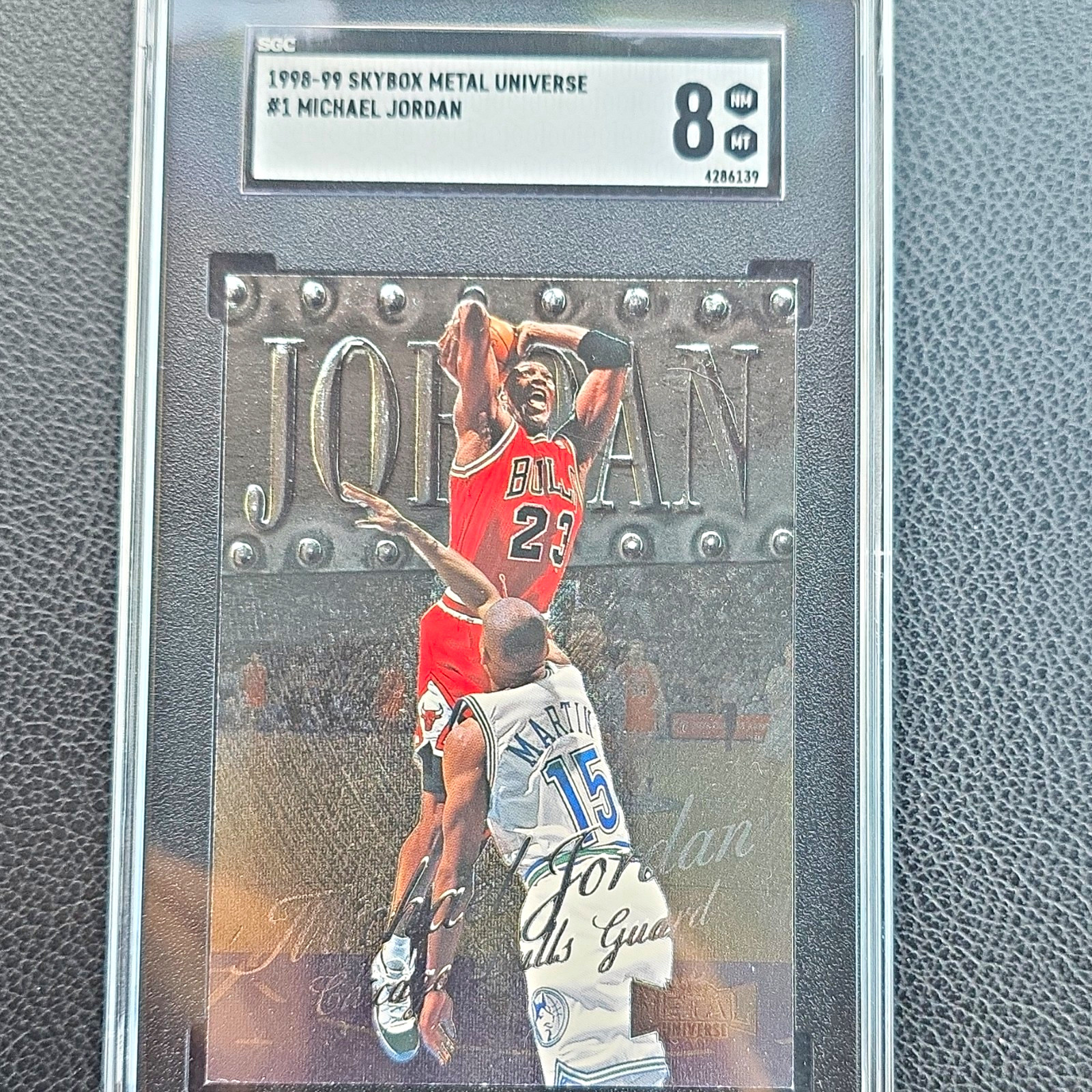 SkyBox 1998-99 Metal Universe Michael Jordan #1 Chicago Bulls Graded Card SkyBox 1998-99 Metal Universe Michael Jordan #1 Chicago Bulls Graded Card