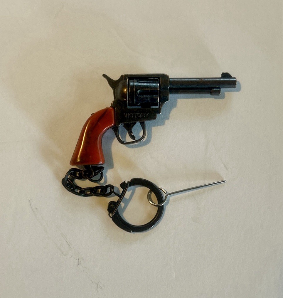 Vintage Victory Toy Cap Revolver Pistol Key Chain/ Made In Hong Kong-NOS