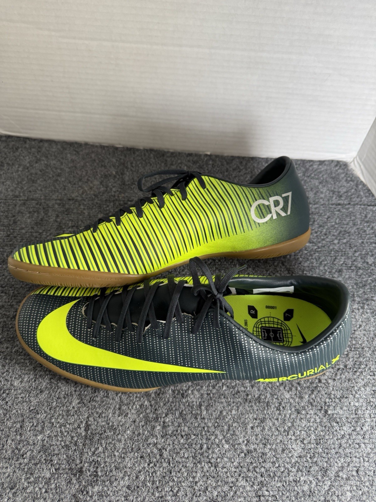 Nike MercurialX Victory VI CR7 IC Indoor Soccer Shoe Mens 11 852526-376