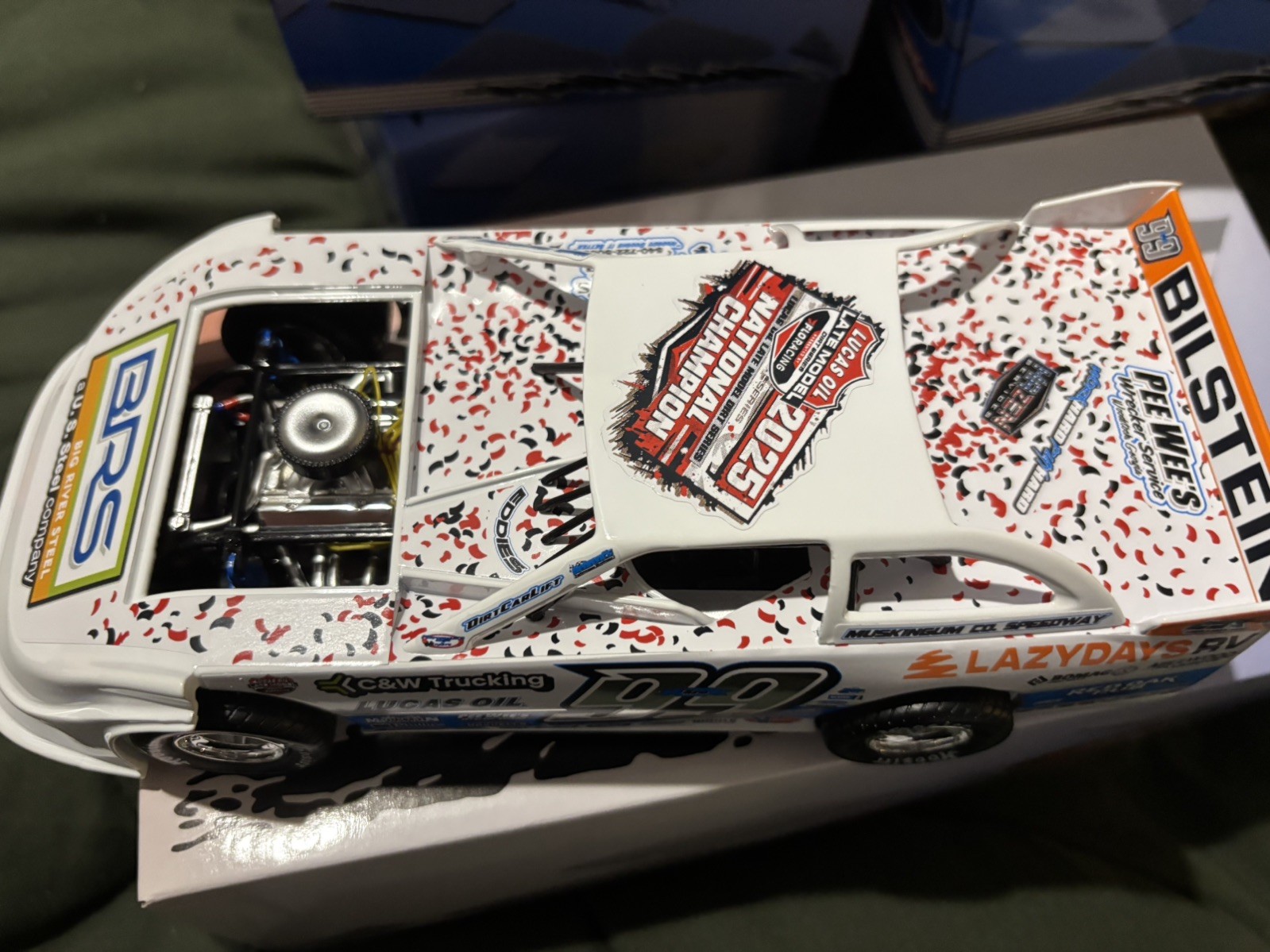 Devin Moran 2025 Lucas Oil Champ ADC 1/24 Dirt Late Model Diecast Car DW226M664 Devin Moran 2025 Lucas Oil Champ ADC 1/24 Dirt Late Model Diecast Car DW226M664