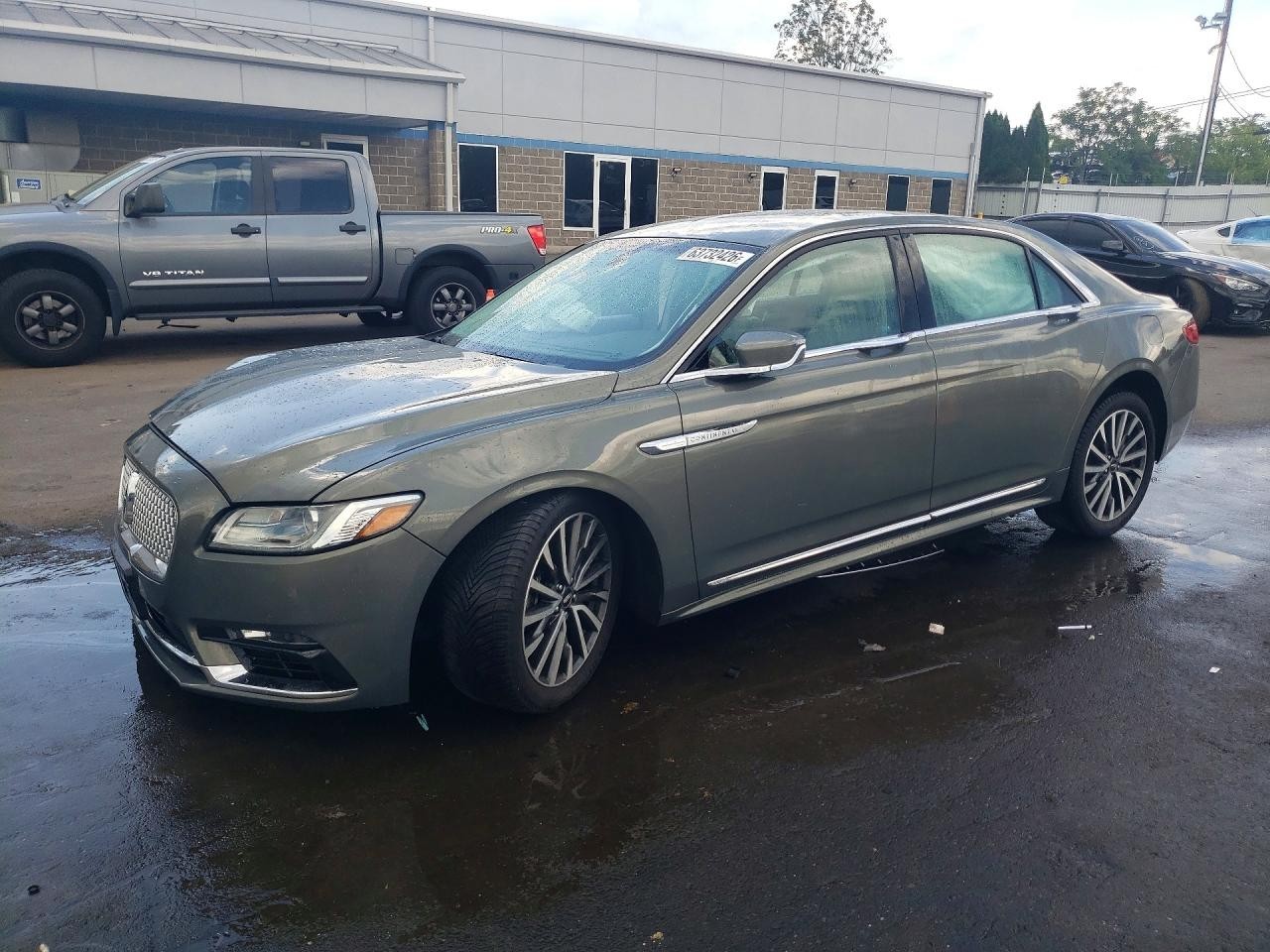 Used Rear Left Door Assembly Rear Side fits: 2017 Lincoln CONTINENTAL w/o automa