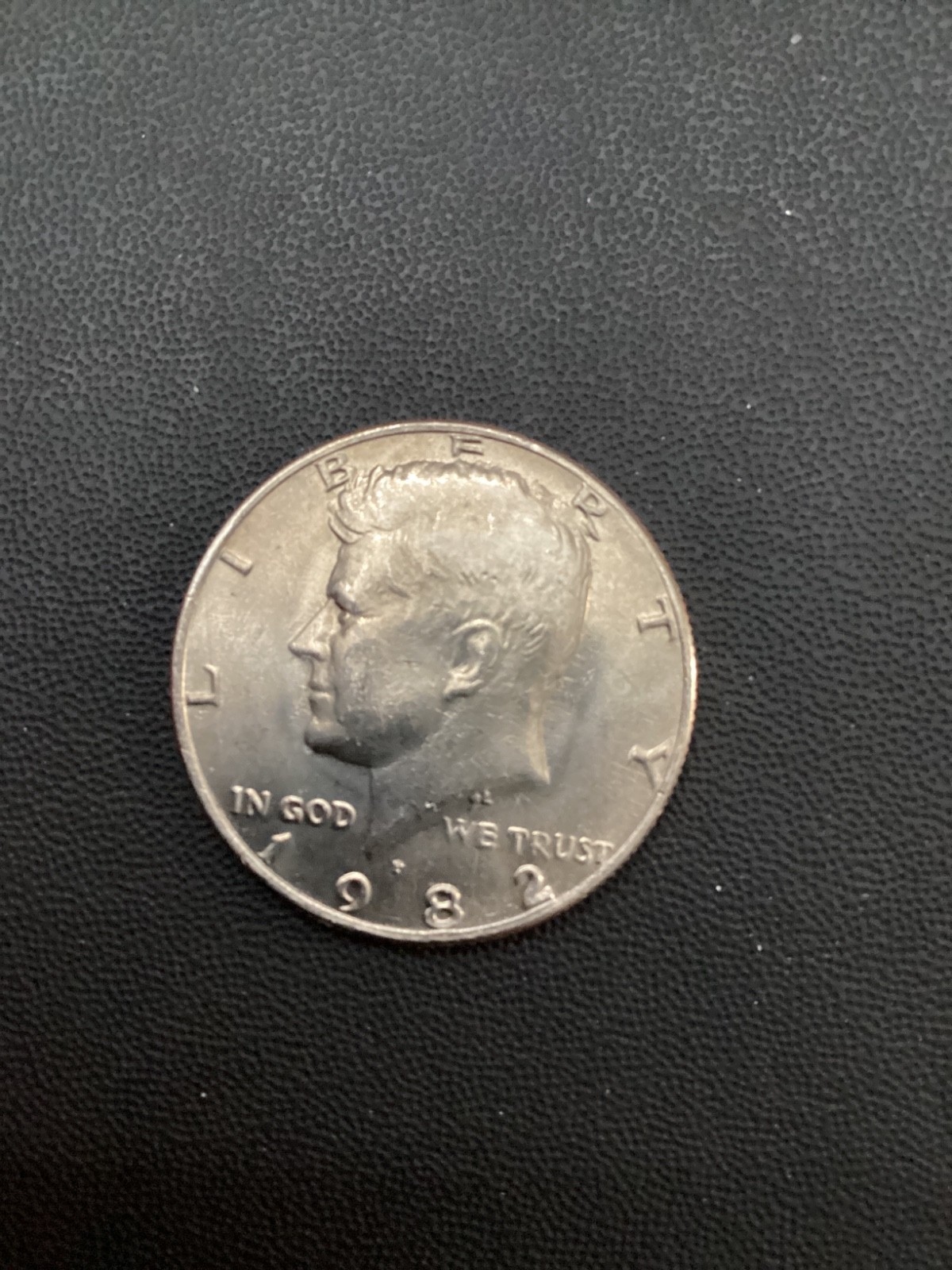 1982 P Kennedy Half Dollar AU BU Rare 1982 P Kennedy Half Dollar AU BU Rare