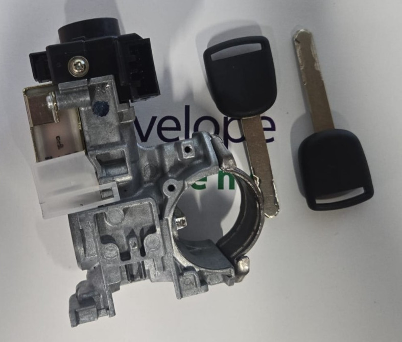 Auto 03 - 04 Honda Pilot Ignition Lock Cylinder Switch With 2 Keys OEM Auto 03 - 04 Honda Pilot Ignition Lock Cylinder Switch With 2 Keys OEM