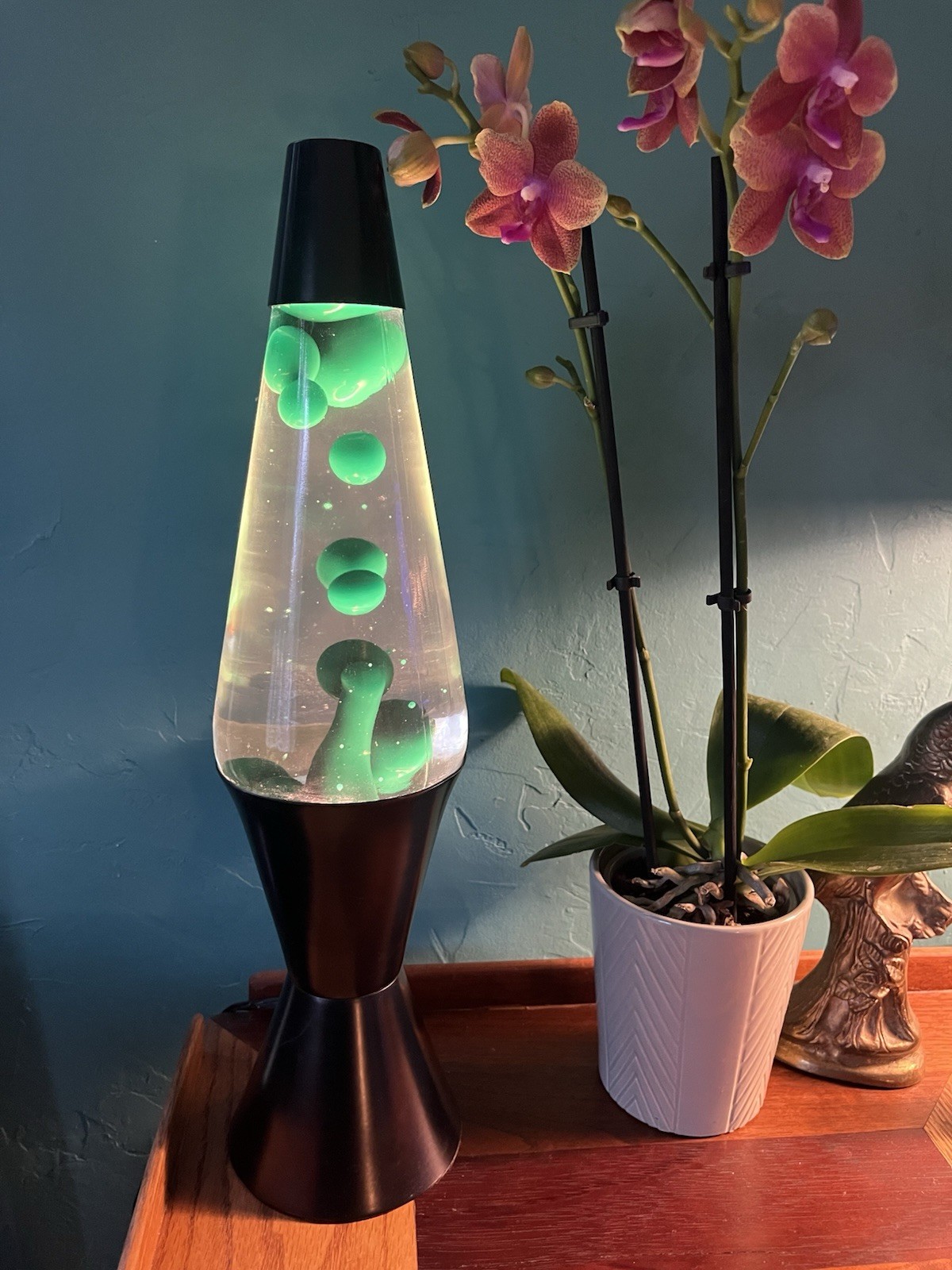 Vintage Green LAVA Lite LAMP Mesmerizing Flow EUC Vintage Green LAVA Lite LAMP Mesmerizing Flow EUC