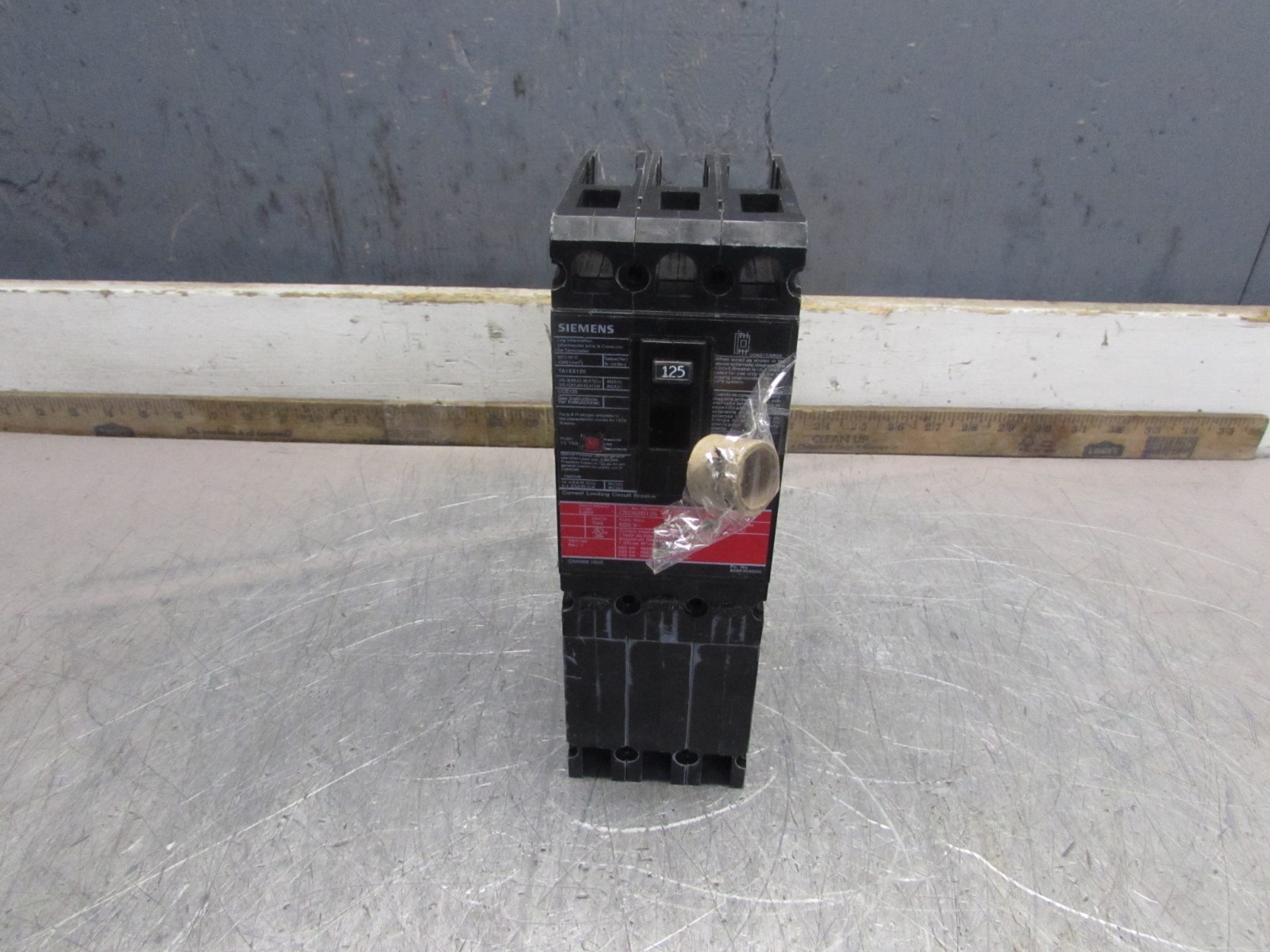 New Siemens CED63B125 , Current Limting Circuit Breaker, 3P /100A /600V, NIB