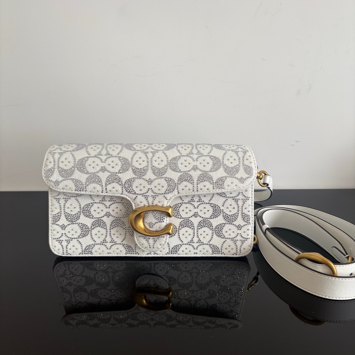 NWT CET98 Crossbody Shoulder Bag In Crystal Signature Jacquard