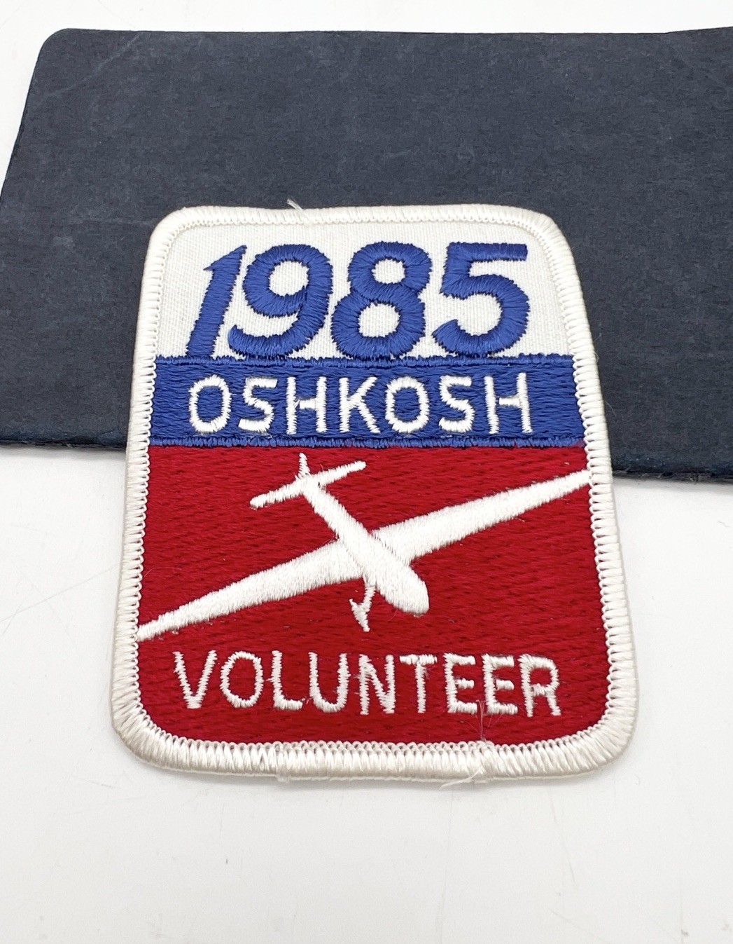 Vintage 1985 Oshkosh Volunteer Patch EAA AirVenture Fly-In Aviation Aircraft