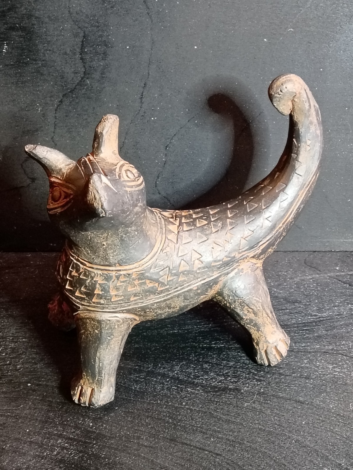 Vintage 1970s Peruvian Blackware Clay Dog Ocarina Whistle – Pre-Columbian Chimú