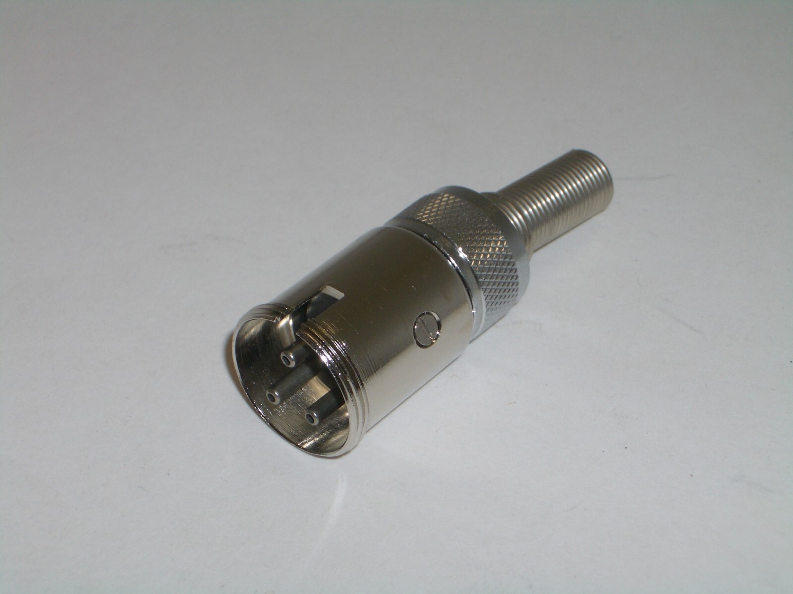 AMPHENOL 91-MC3M1 3 PIN MICROPHONE IN-LINE JACK CONNECTOR NOS AMPHENOL 91-MC3M1 3 PIN MICROPHONE IN-LINE JACK CONNECTOR NOS