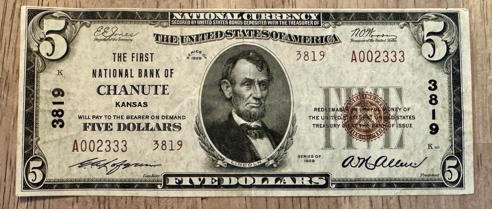 1929 Type 2 $5 Fr. 1800-2, The First NB Chanute, KS, Ch#3819, Serial #A002333