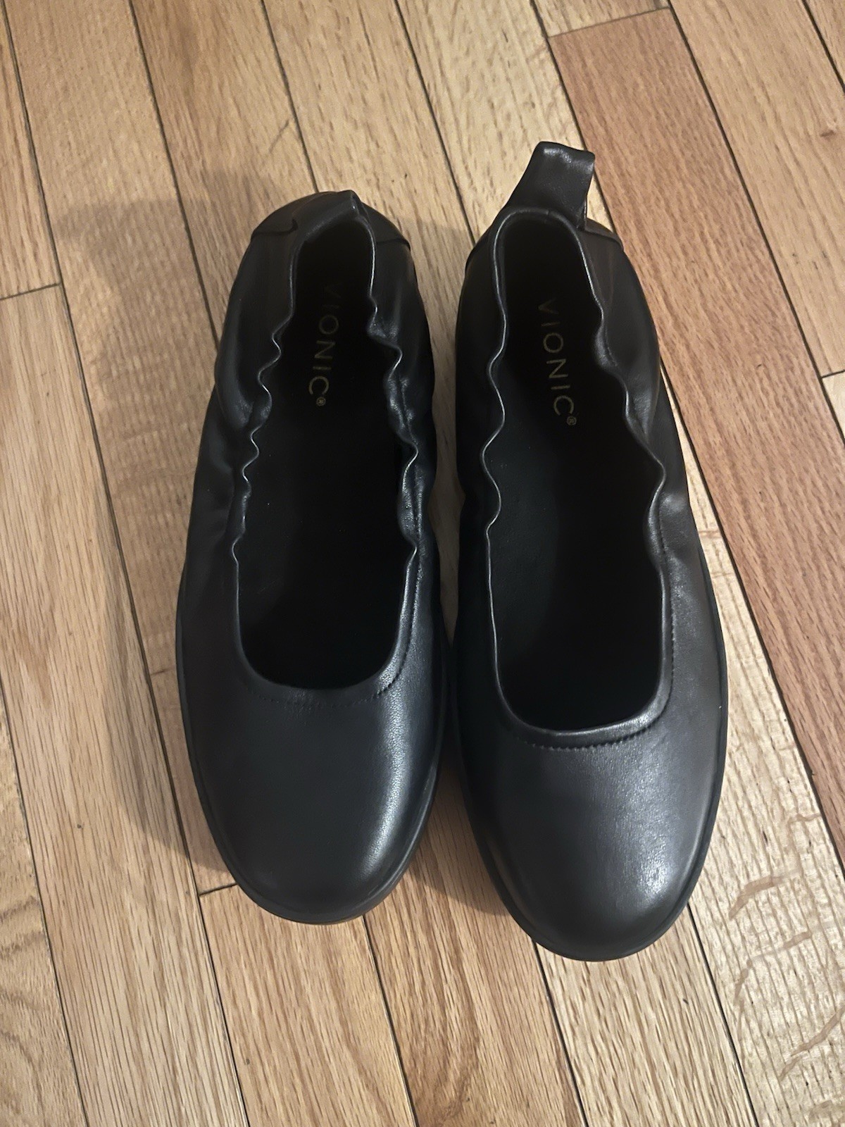 Vionic Women’s Uptown Ballet Slip On in Black Sz 7.5 Vionic Women’s Uptown Ballet Slip On in Black Sz 7.5
