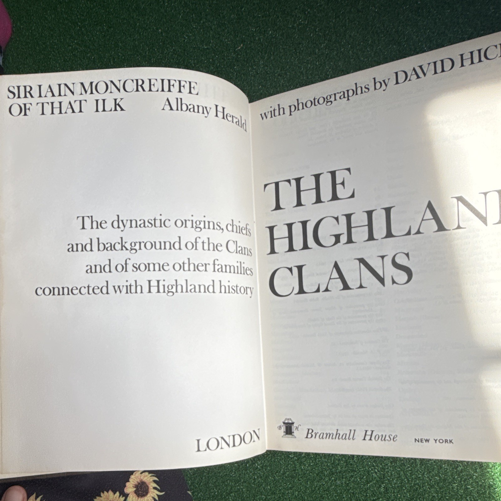 The Highland Clans Sir Iain Moncreiffe Hardcover Illustrated Albany Herald The Highland Clans Sir Iain Moncreiffe Hardcover Illustrated Albany Herald