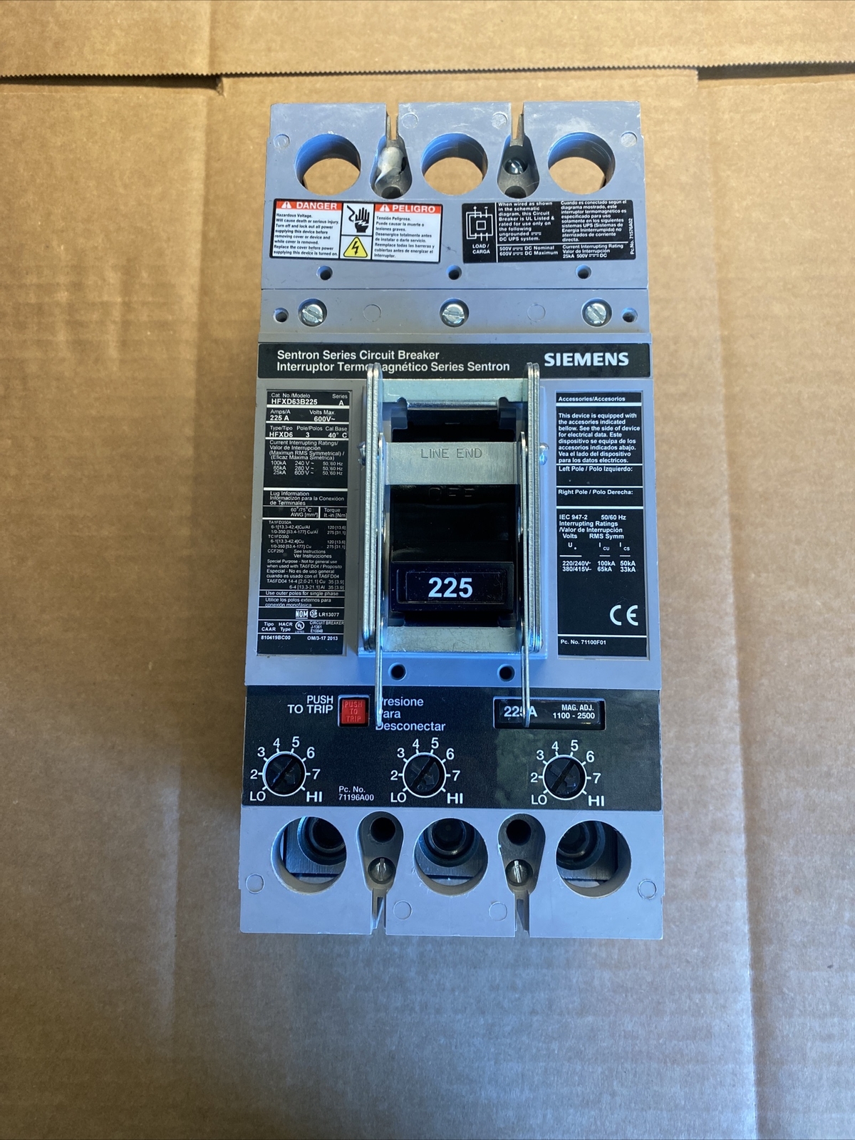 NEW Surplus SIEMENS HFXD63B225 225A 600V 3 POLE CIRCUIT BREAKER NEW Surplus SIEMENS HFXD63B225 225A 600V 3 POLE CIRCUIT BREAKER