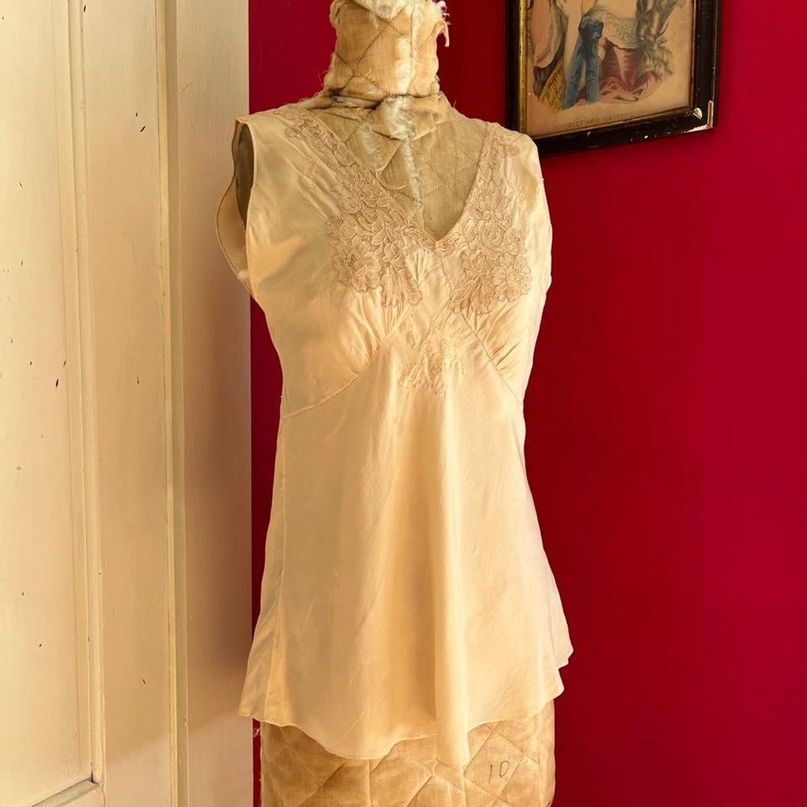 Vintage 1930s Ballet Slipper Pale Pink Silk Ecru Lace Bias Cut Pajama Top Size S Vintage 1930s Ballet Slipper Pale Pink Silk Ecru Lace Bias Cut Pajama Top Size S