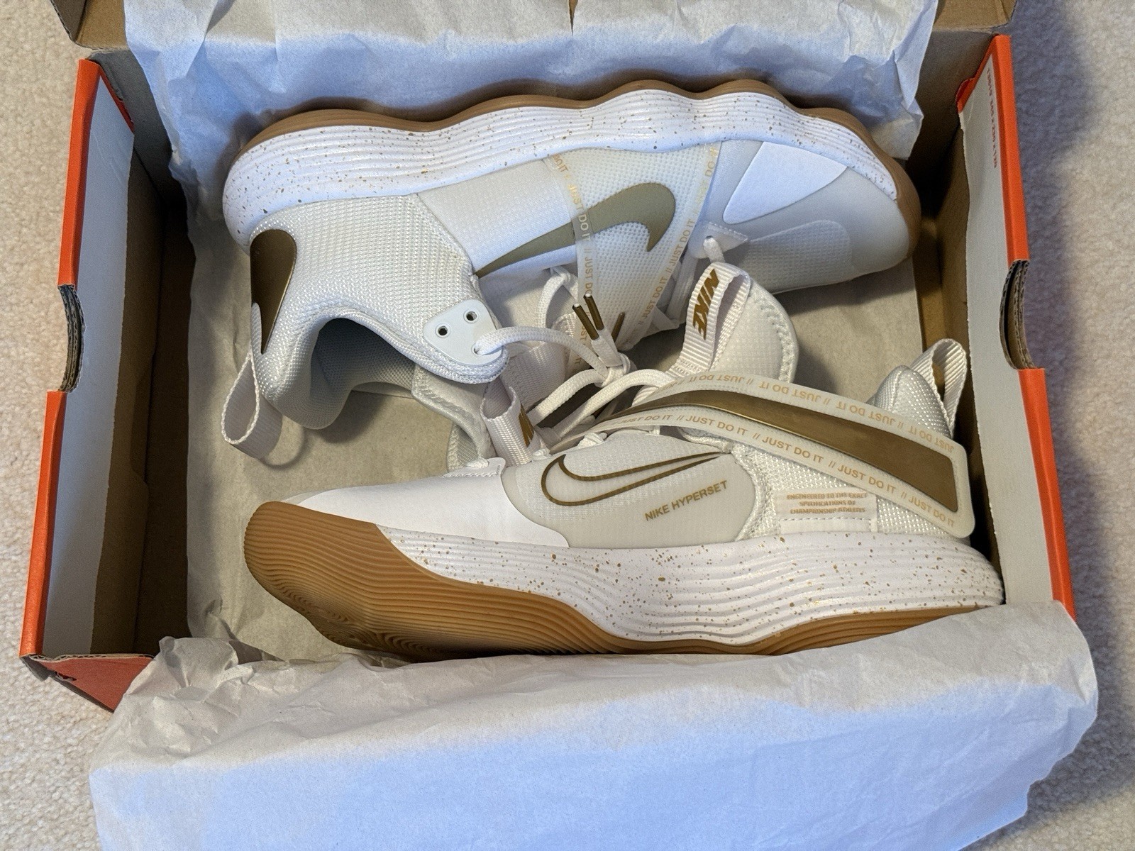 Size M8.5/W10 - Nike React Hyperset SE White Metallic Gold New Mint In Box