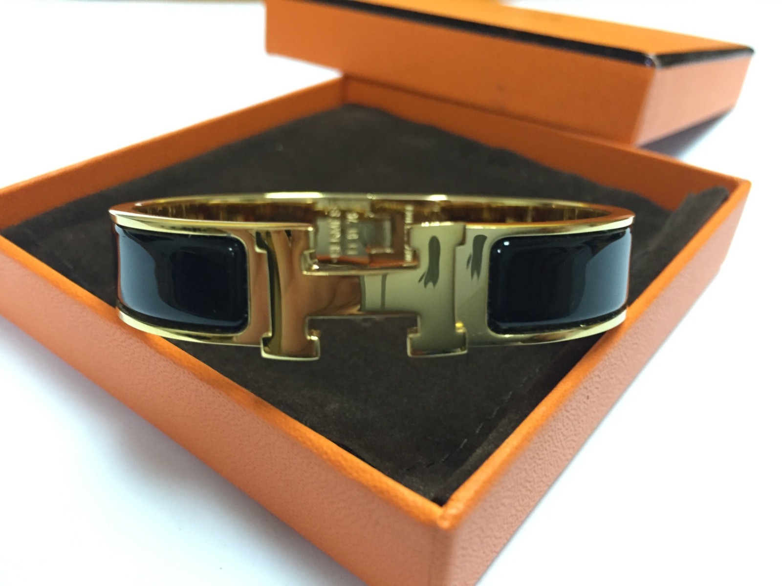 Hermes Enamel Bracelet 18K Gold Tone Brass Clic Clac H Classic Bangle Black PM