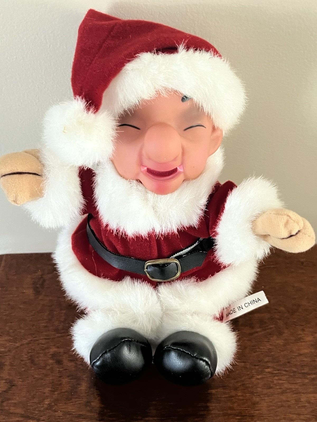 VTG 1989 Mr. Magoo Santa Claus Plush 13“ Collectible Doll w/ Plastic Head. NEW VTG 1989 Mr. Magoo Santa Claus Plush 13“ Collectible Doll w/ Plastic Head. NEW