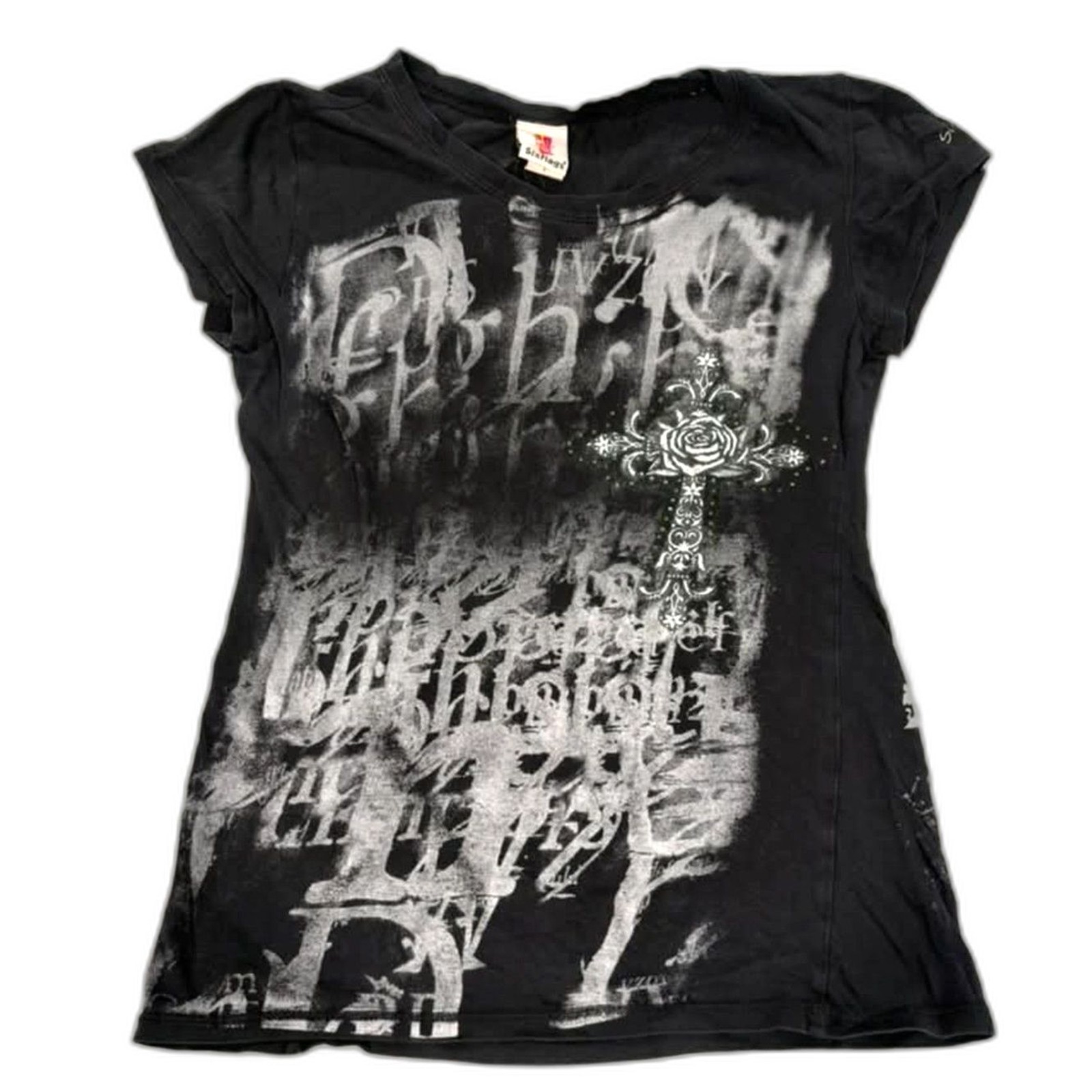 VTG Y2K Six Flags Gothic Cross Angel Wings Graphic T-Shirt Mall Goth Grunge S VTG Y2K Six Flags Gothic Cross Angel Wings Graphic T-Shirt Mall Goth Grunge S