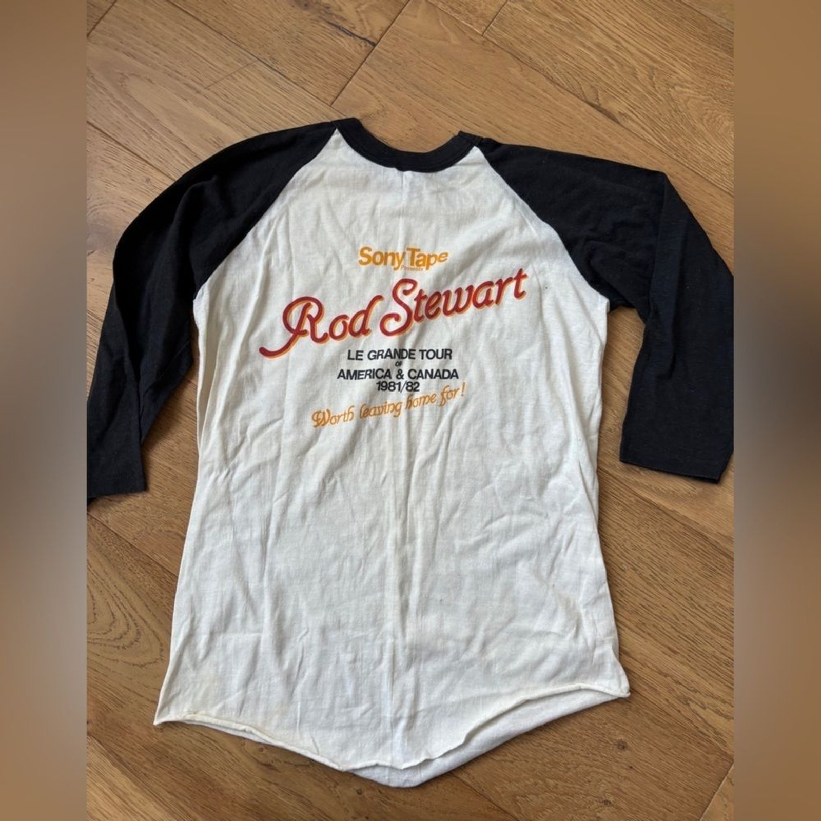 Vtg 1981 Rod Stewart sony tape le grande tour shirt medium
