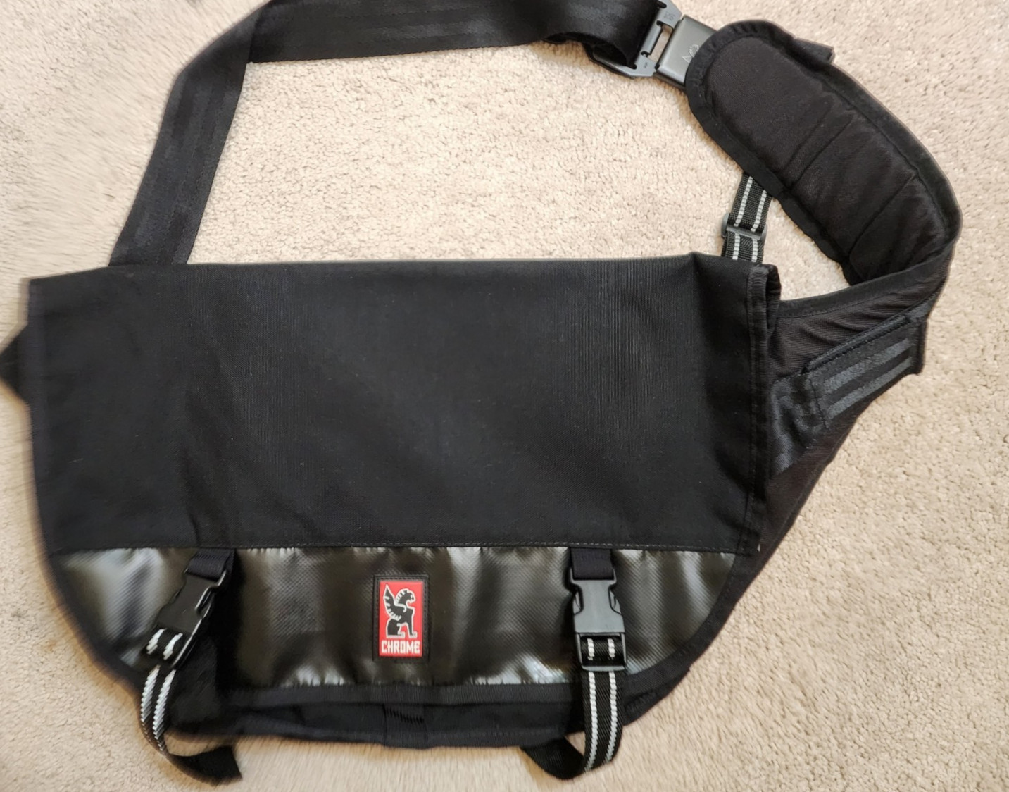 Chrome Industries Messenger Bag. Excellent. Barely Used.