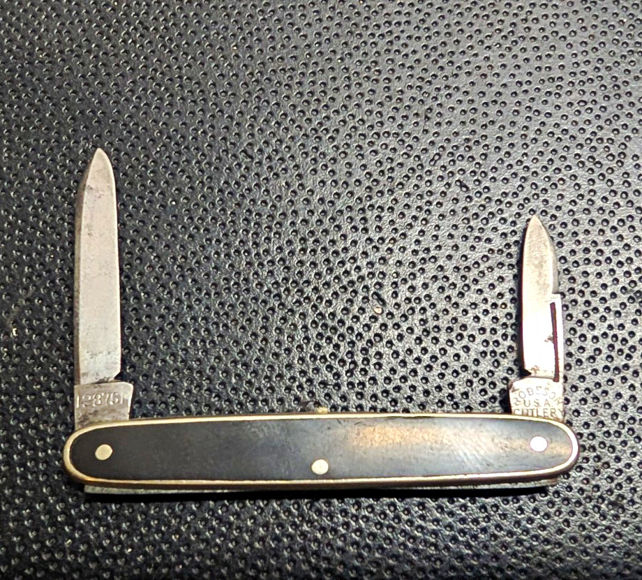 Robeson Vintage 2-Blade Slipjoint Pen Knife Black Robeson Vintage 2-Blade Slipjoint Pen Knife Black