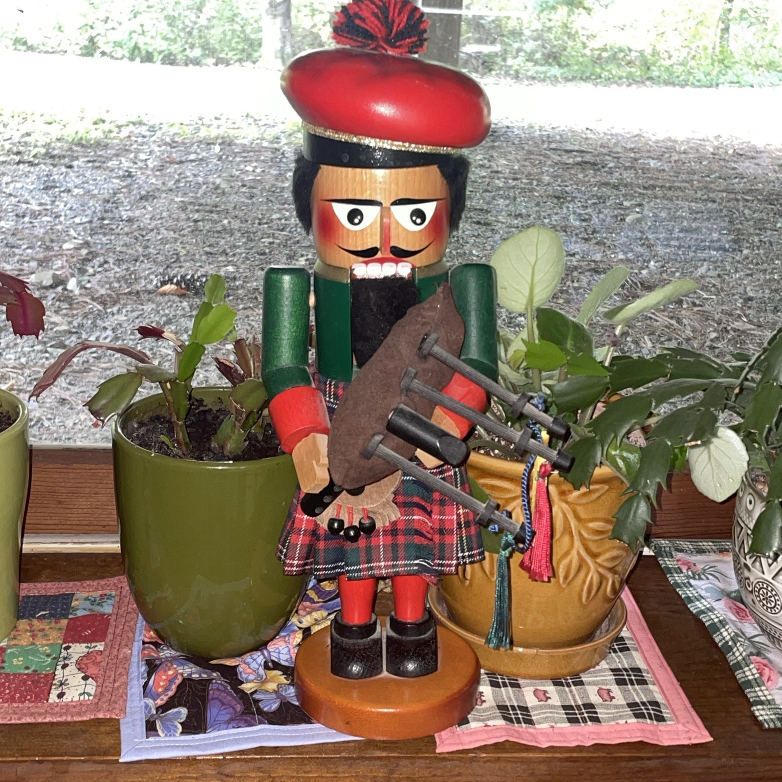 Original Steinbach Volkskunst Scottish Nutcracker & Bagpiper,Kilt West Germany Original Steinbach Volkskunst Scottish Nutcracker & Bagpiper,Kilt West Germany