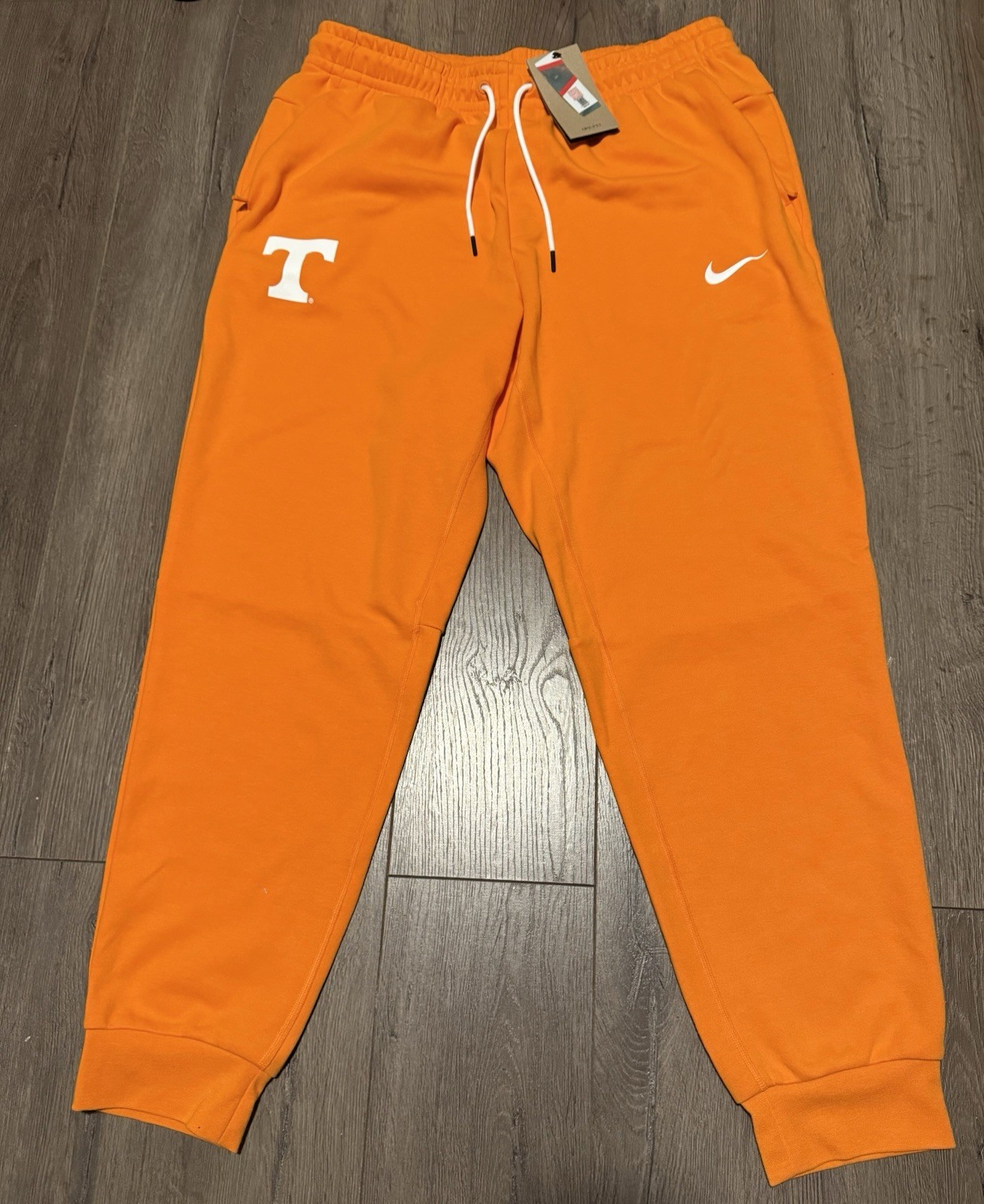 Nike Dri Fit On Field Sweat Pants University Tennessee Vols UT Mens Large NWT Nike Dri Fit On Field Sweat Pants University Tennessee Vols UT Mens Large NWT