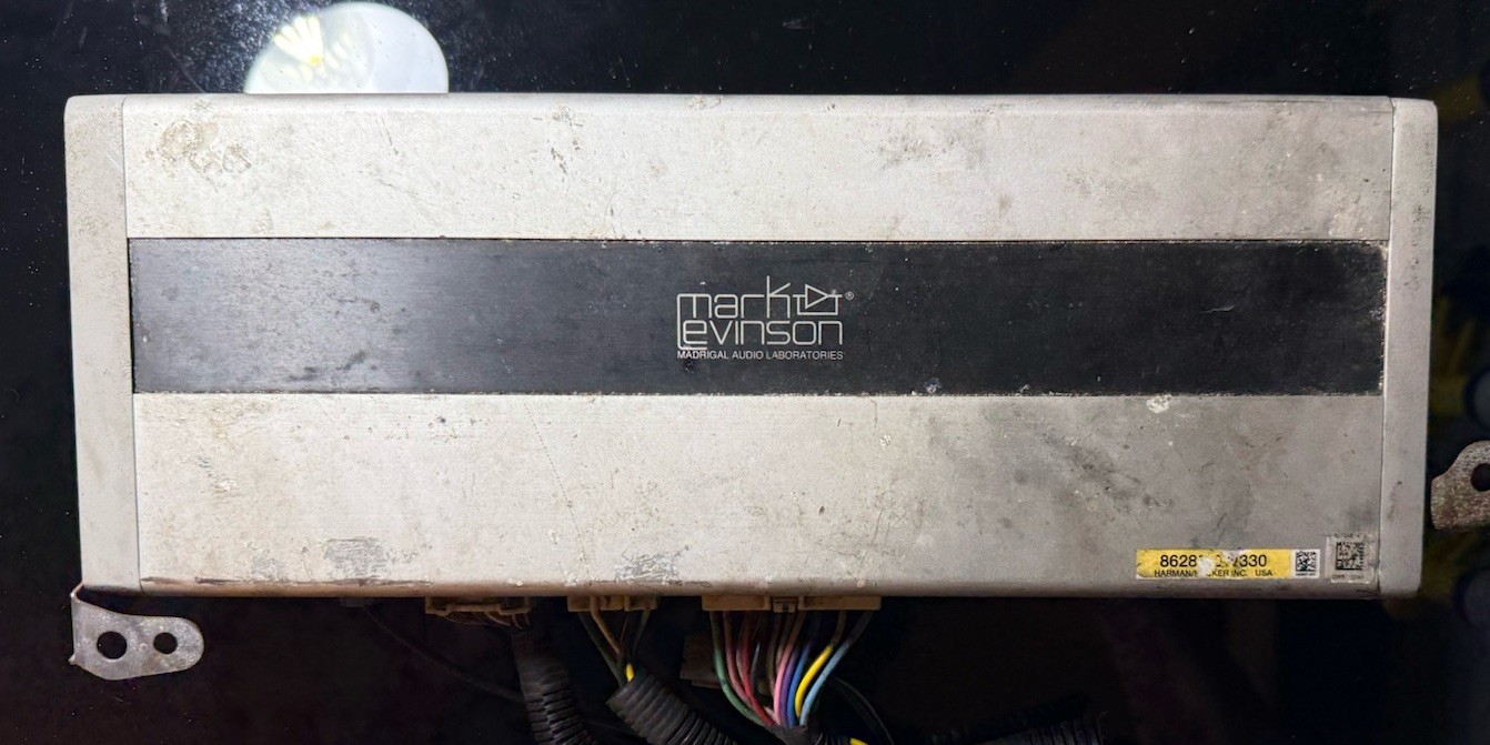 2006-2007 Lexus GS300 GS350 GS430 Amplifier Mark Levinson 86280-0W330 2006-2007 Lexus GS300 GS350 GS430 Amplifier Mark Levinson 86280-0W330